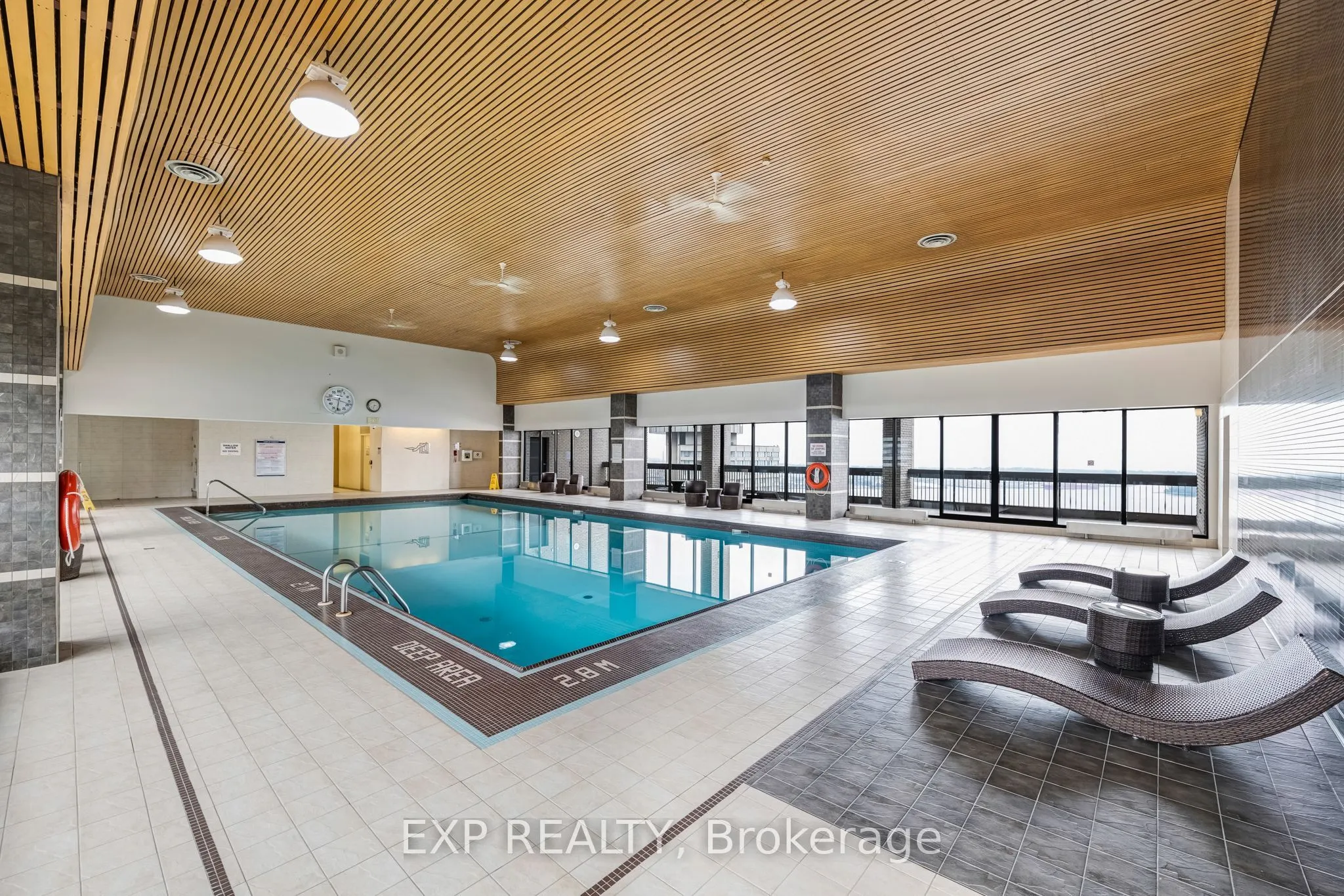 33 Harbour Square #1420