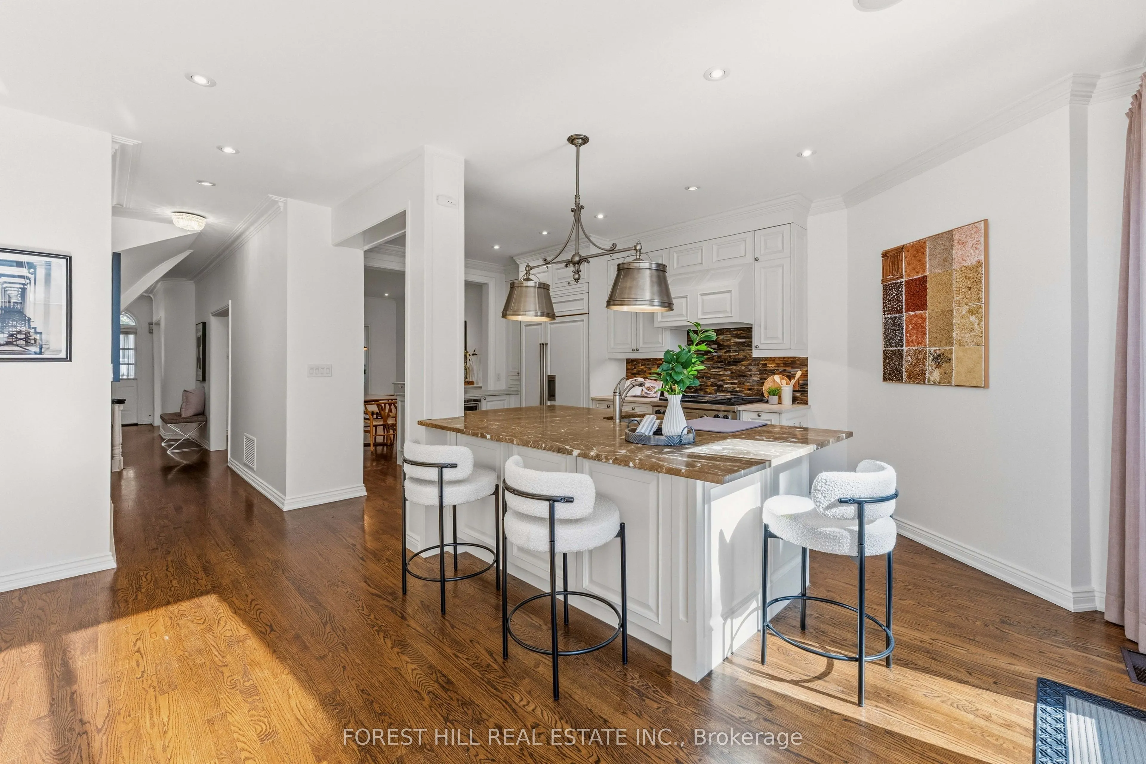 45 Heath Street W
