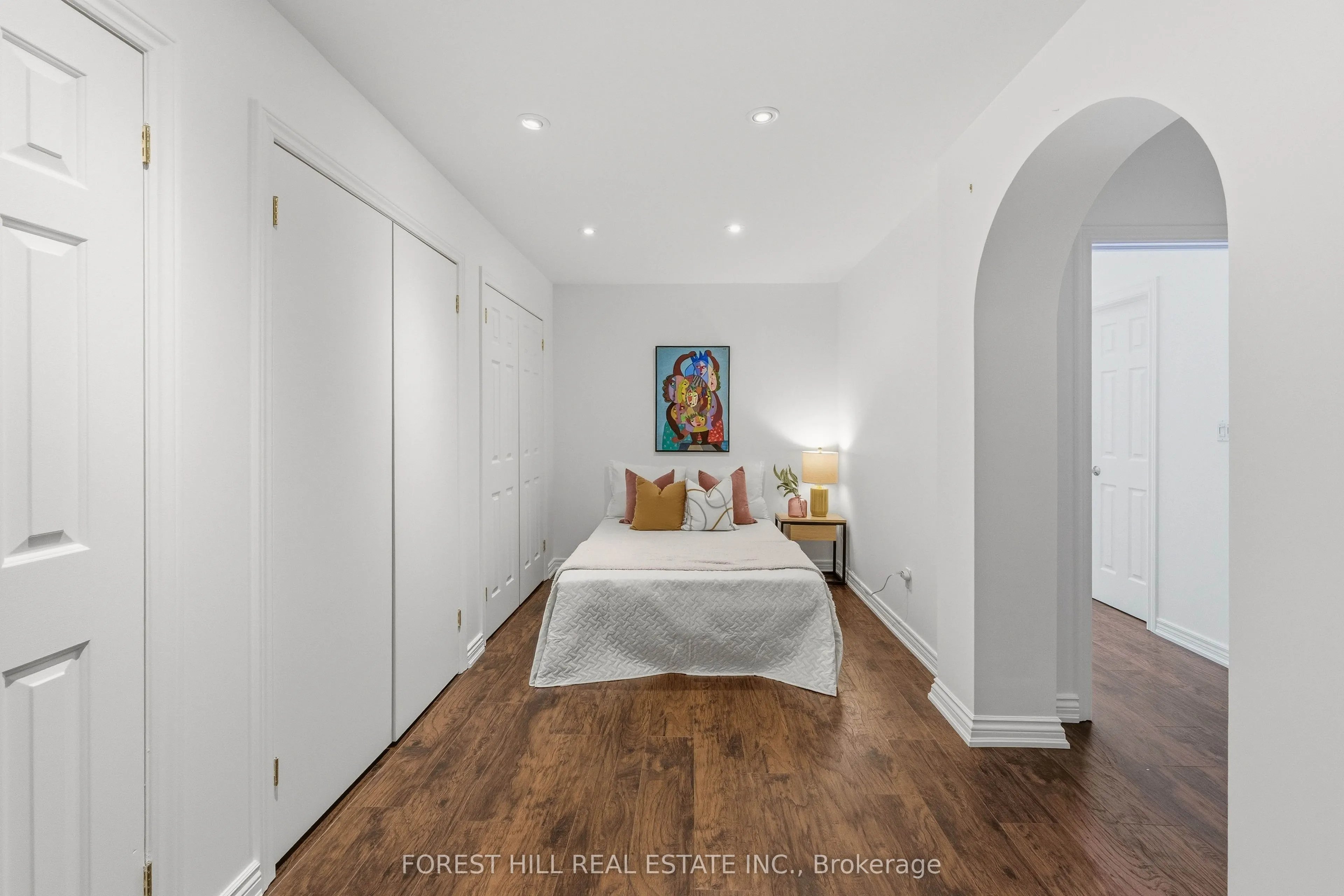 45 Heath Street W