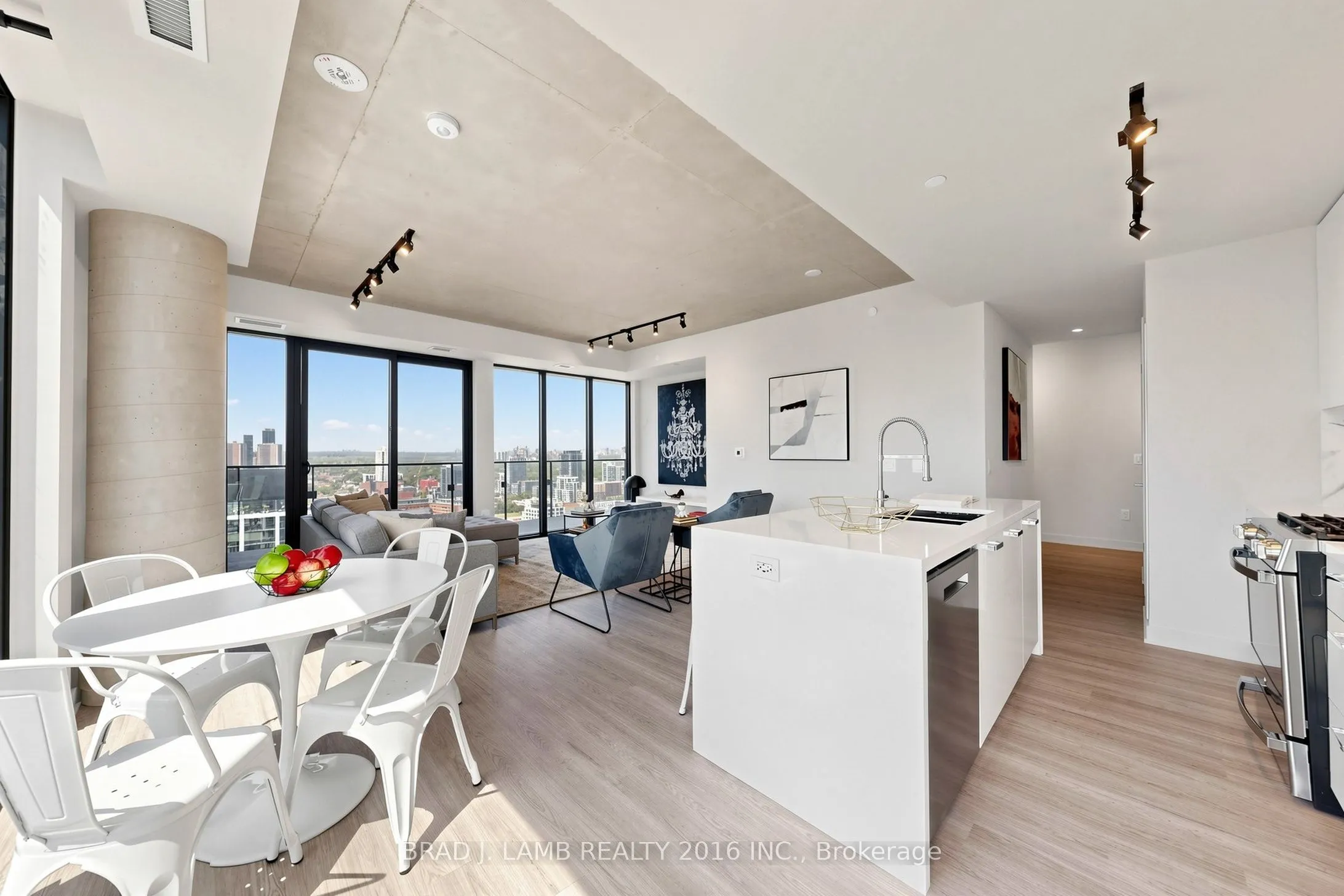 284 King Street E #2903