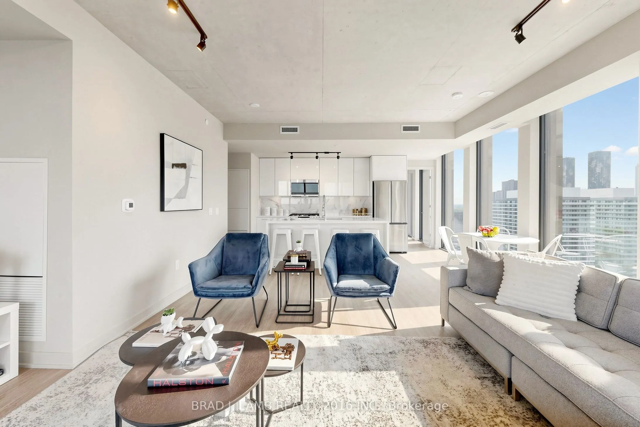 284 King Street E #2903