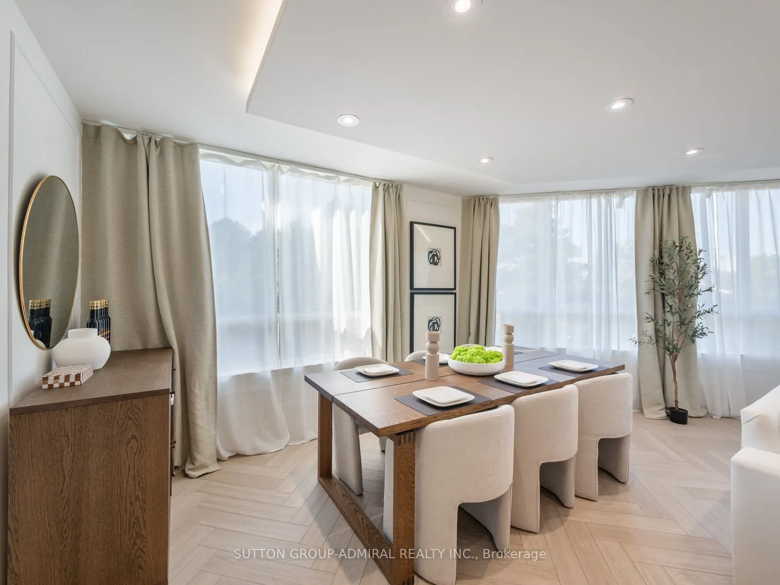 10 Torresdale Avenue #208