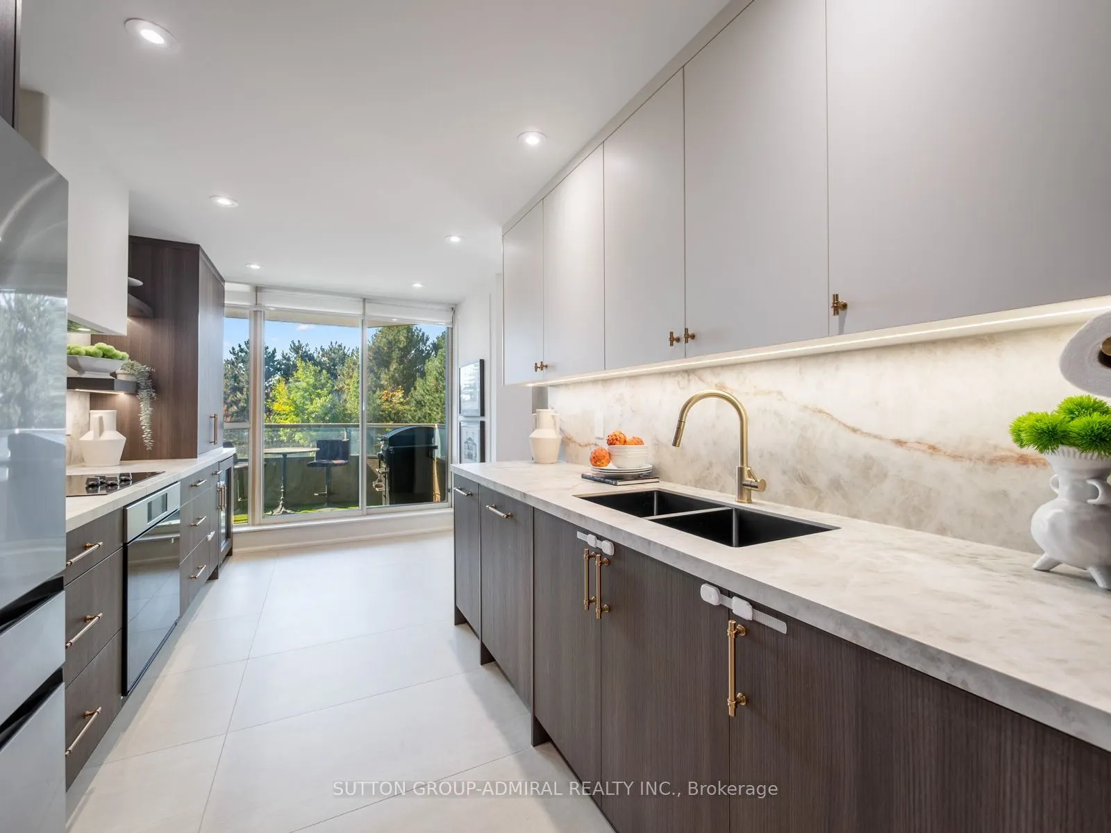 10 Torresdale Avenue #208