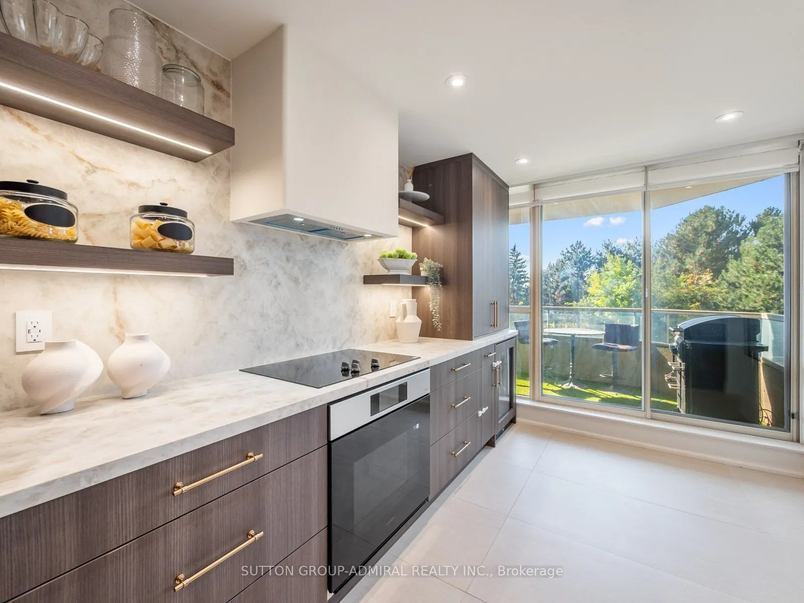 10 Torresdale Avenue #208