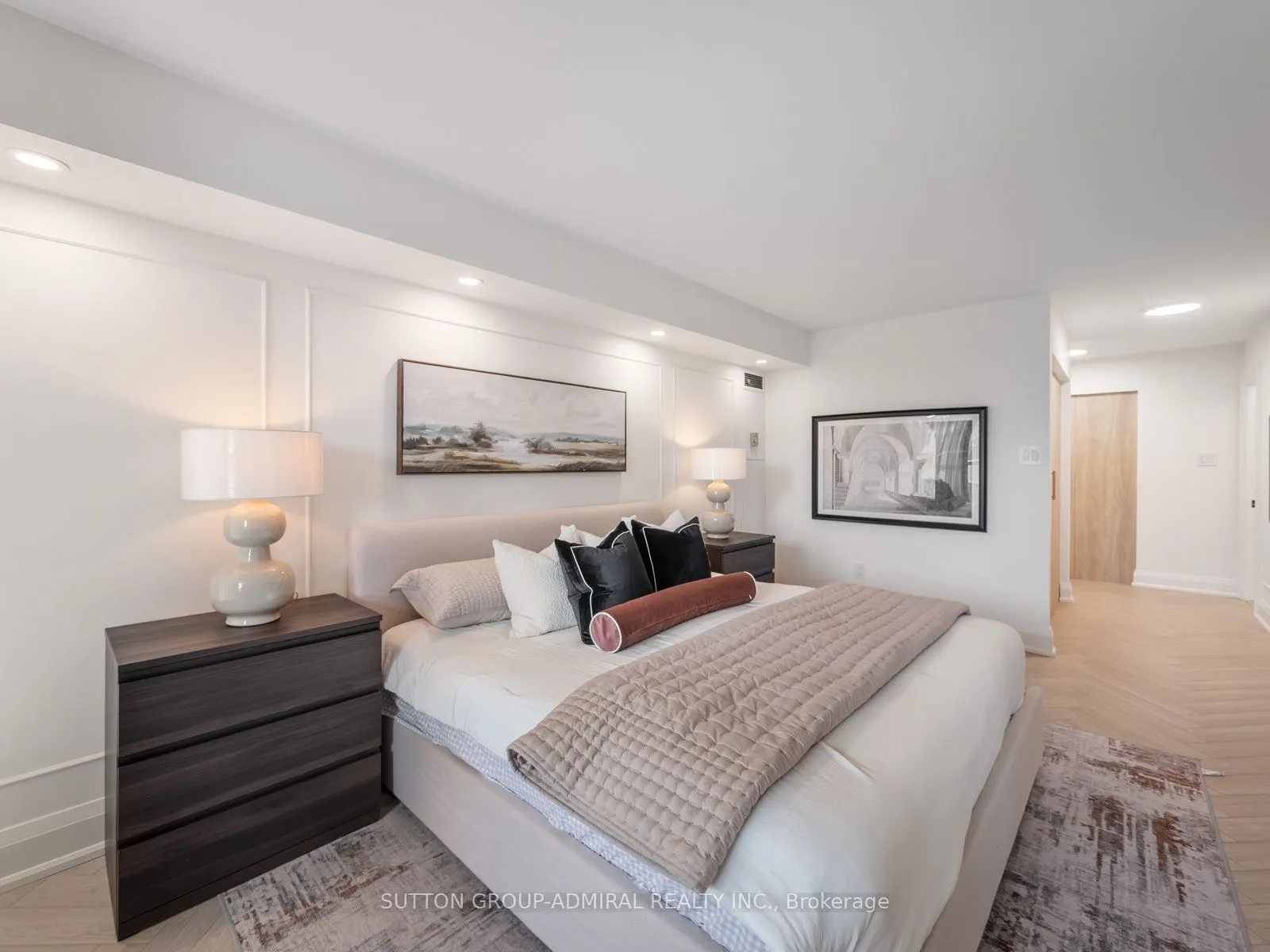 10 Torresdale Avenue #208