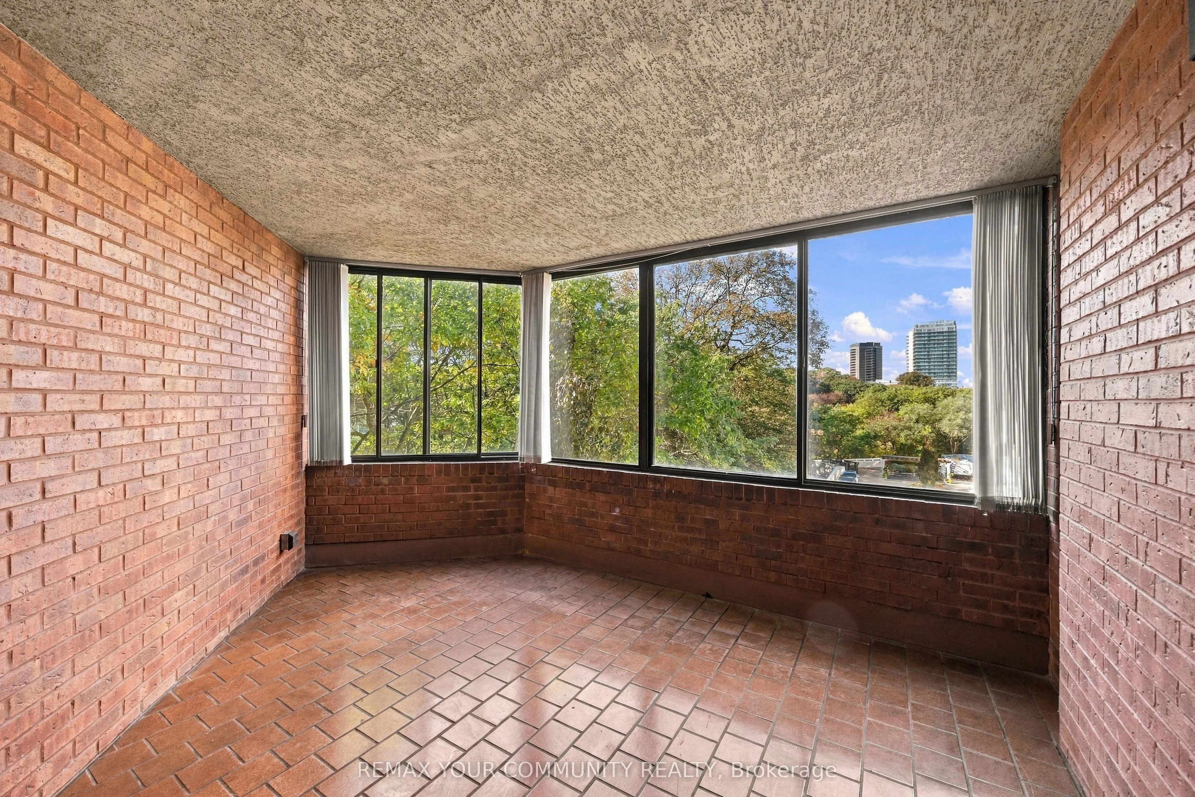 349 St Clair Avenue W #410