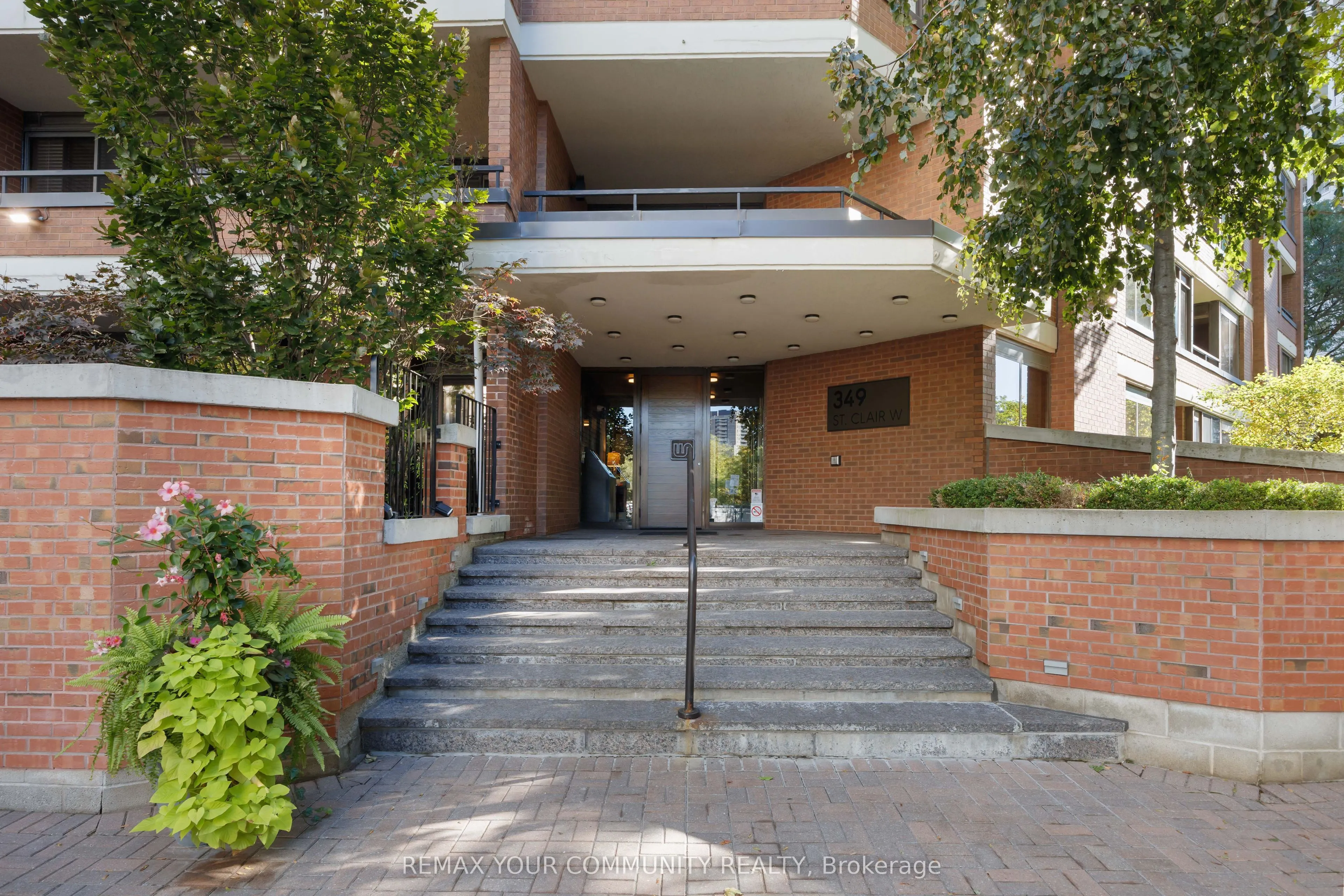 349 St Clair Avenue W #410