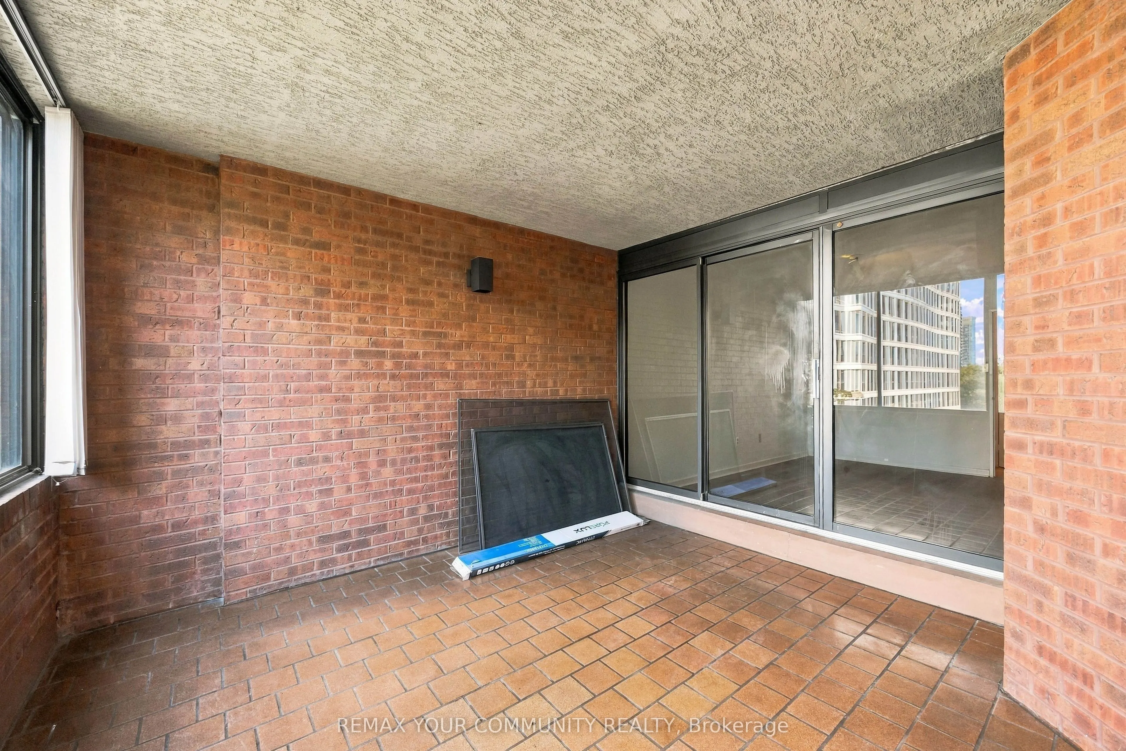 349 St Clair Avenue W #410