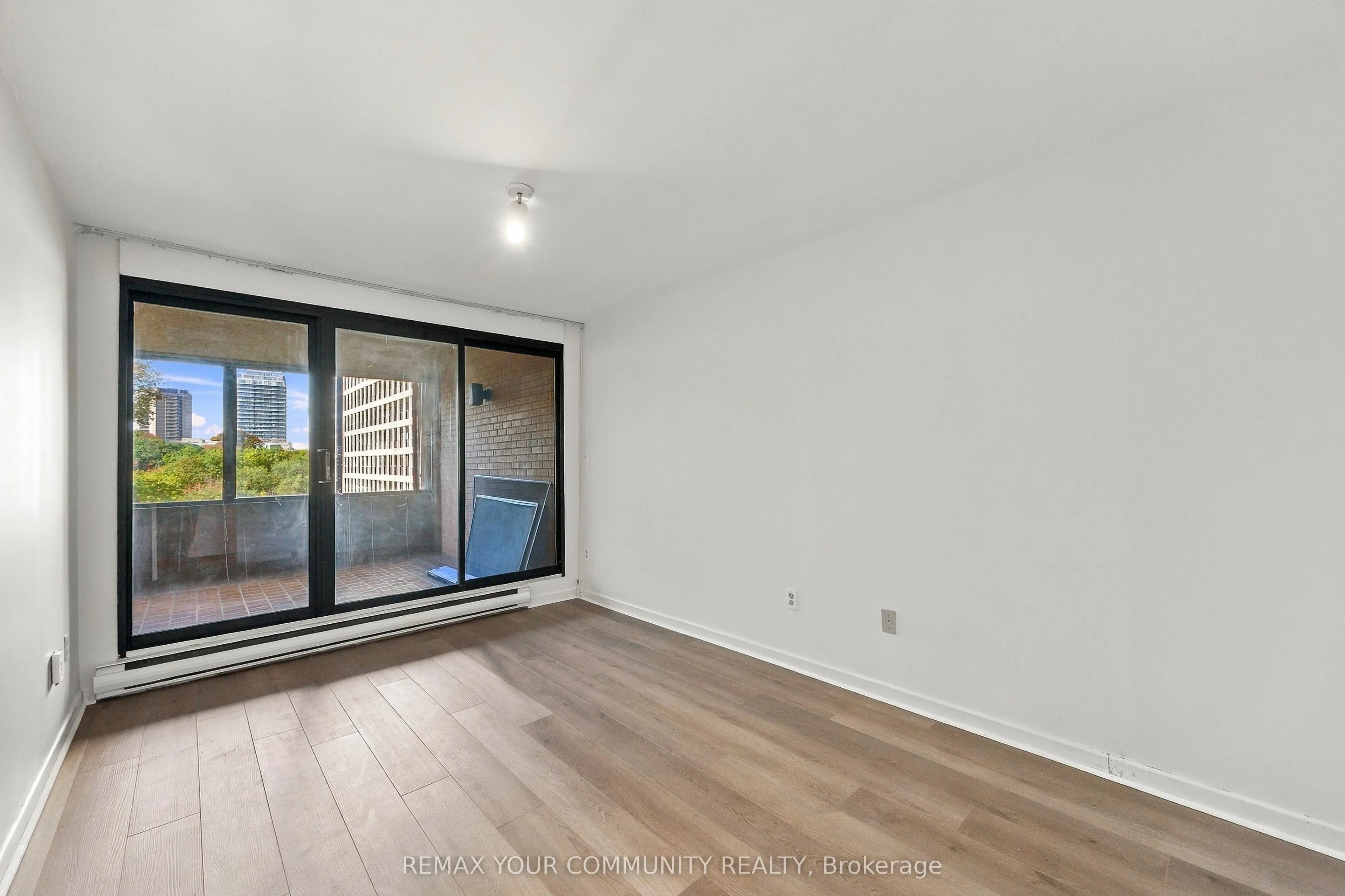 349 St Clair Avenue W #410