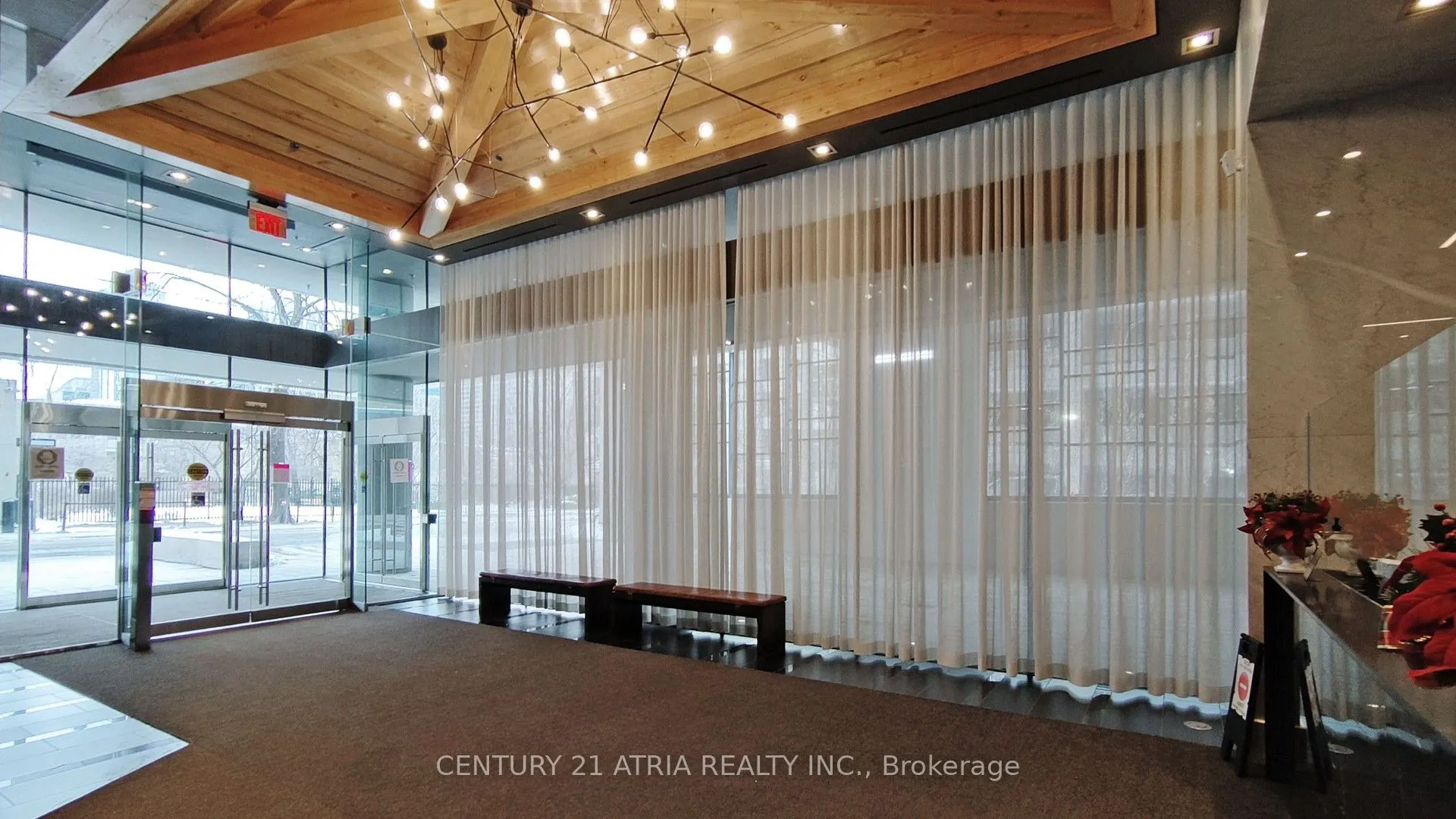210 Simcoe Street #1003