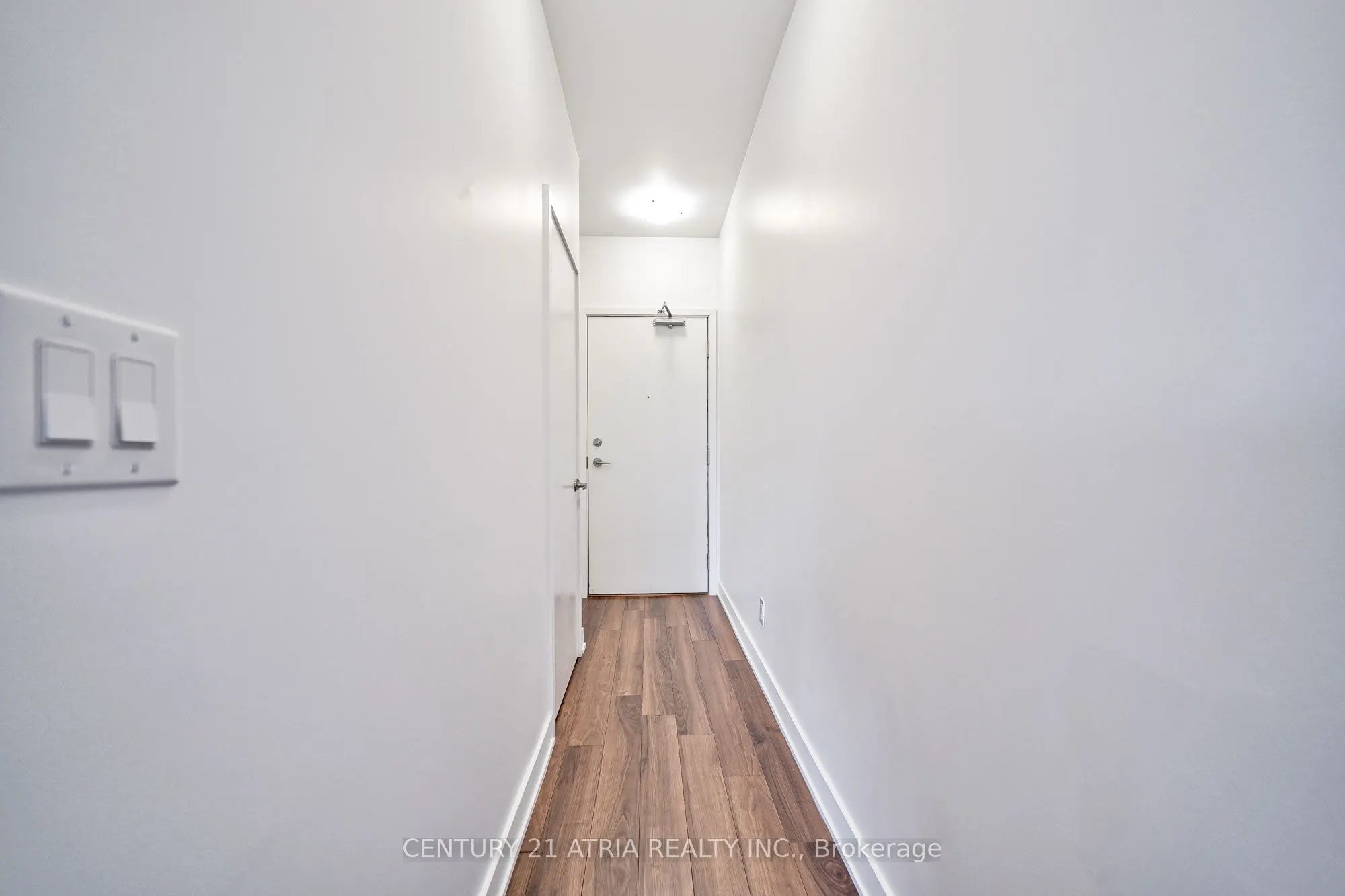 210 Simcoe Street #1003