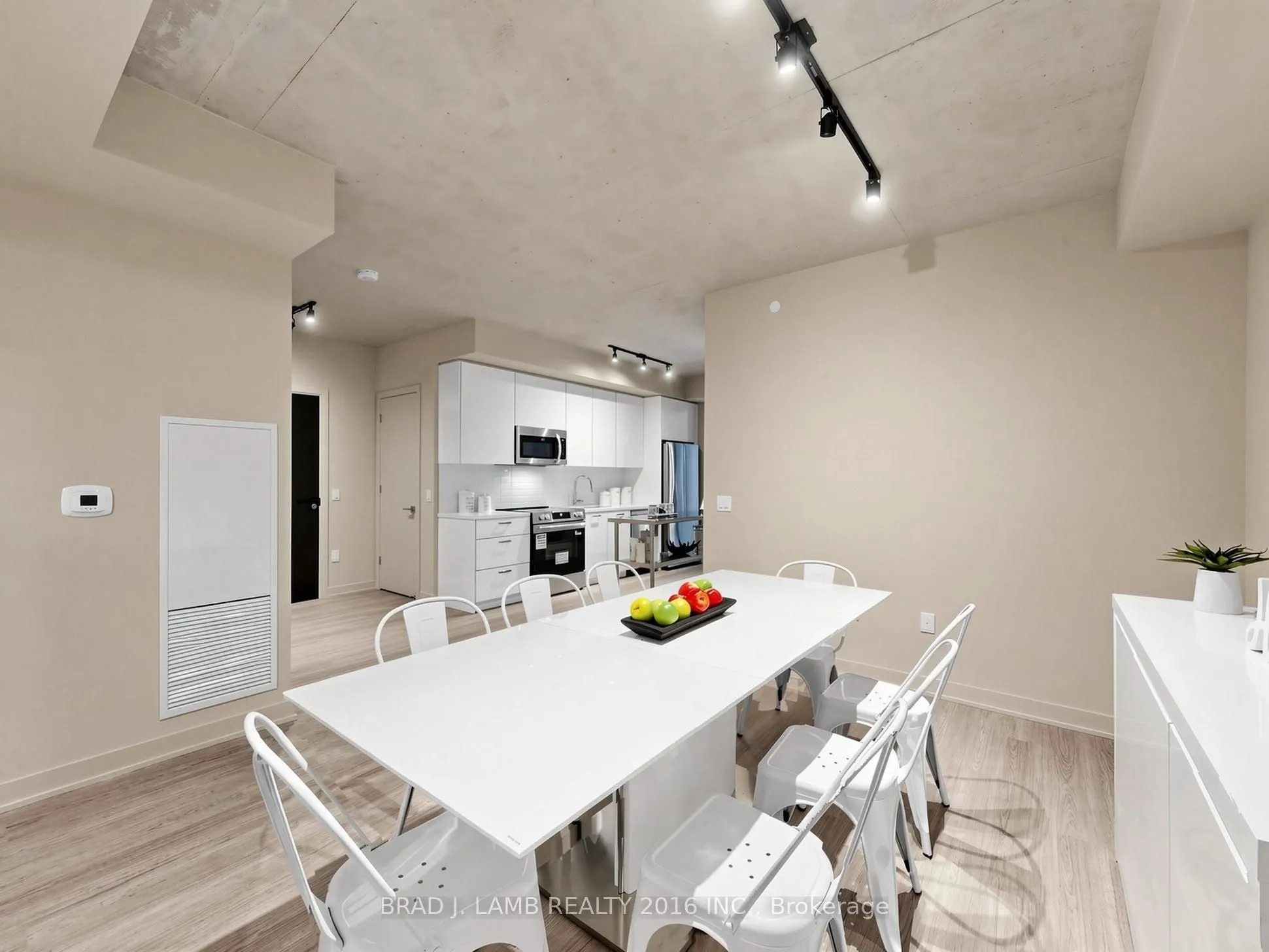 284 King Street E #404