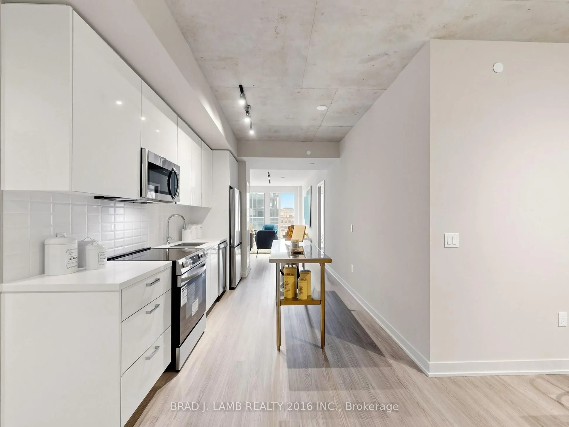284 King Street E #404
