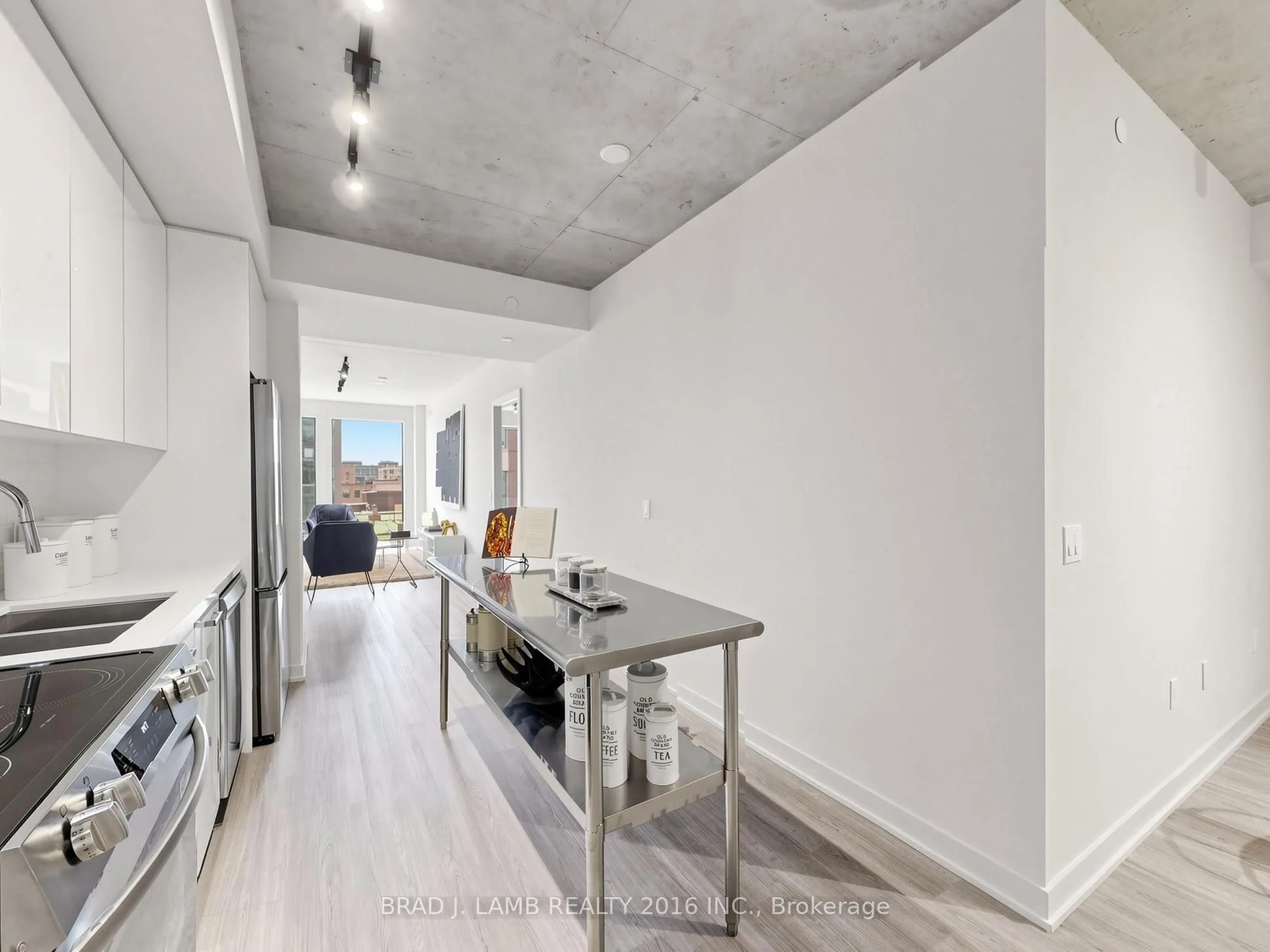 284 King Street E #404