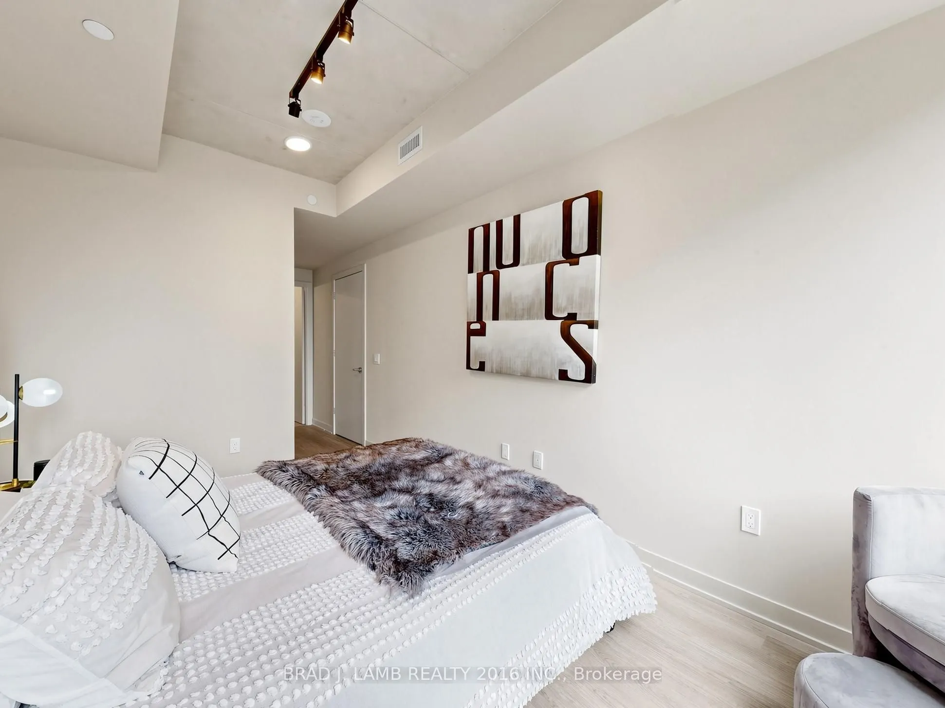 284 King Street E #404