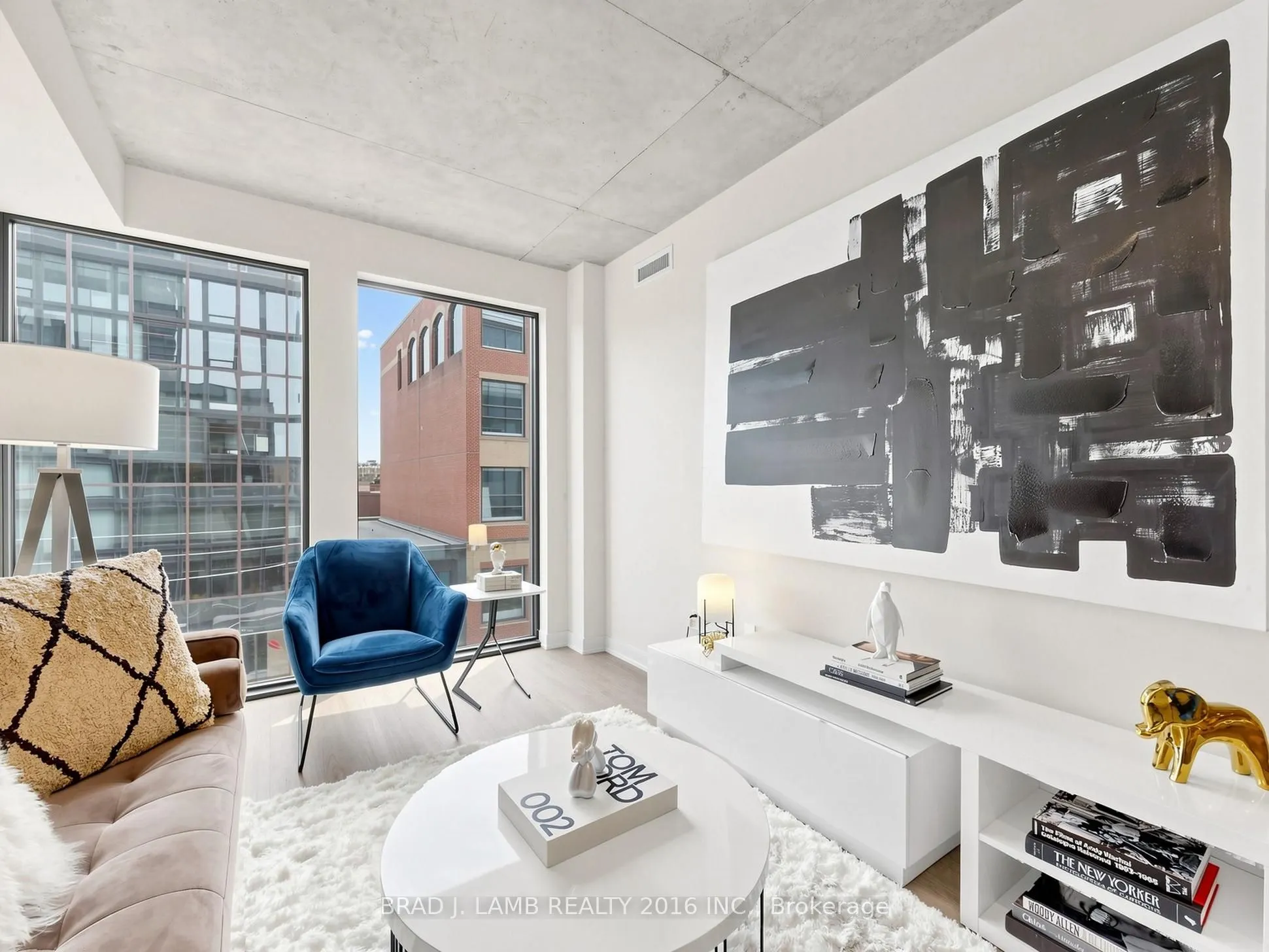 284 King Street E #404