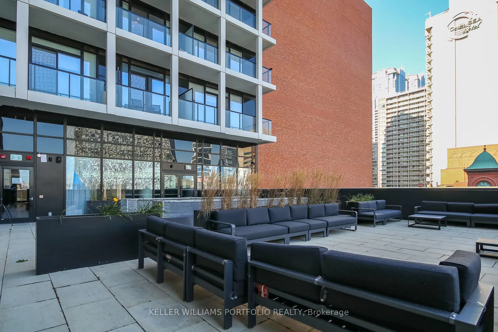 20 Edward Street #618