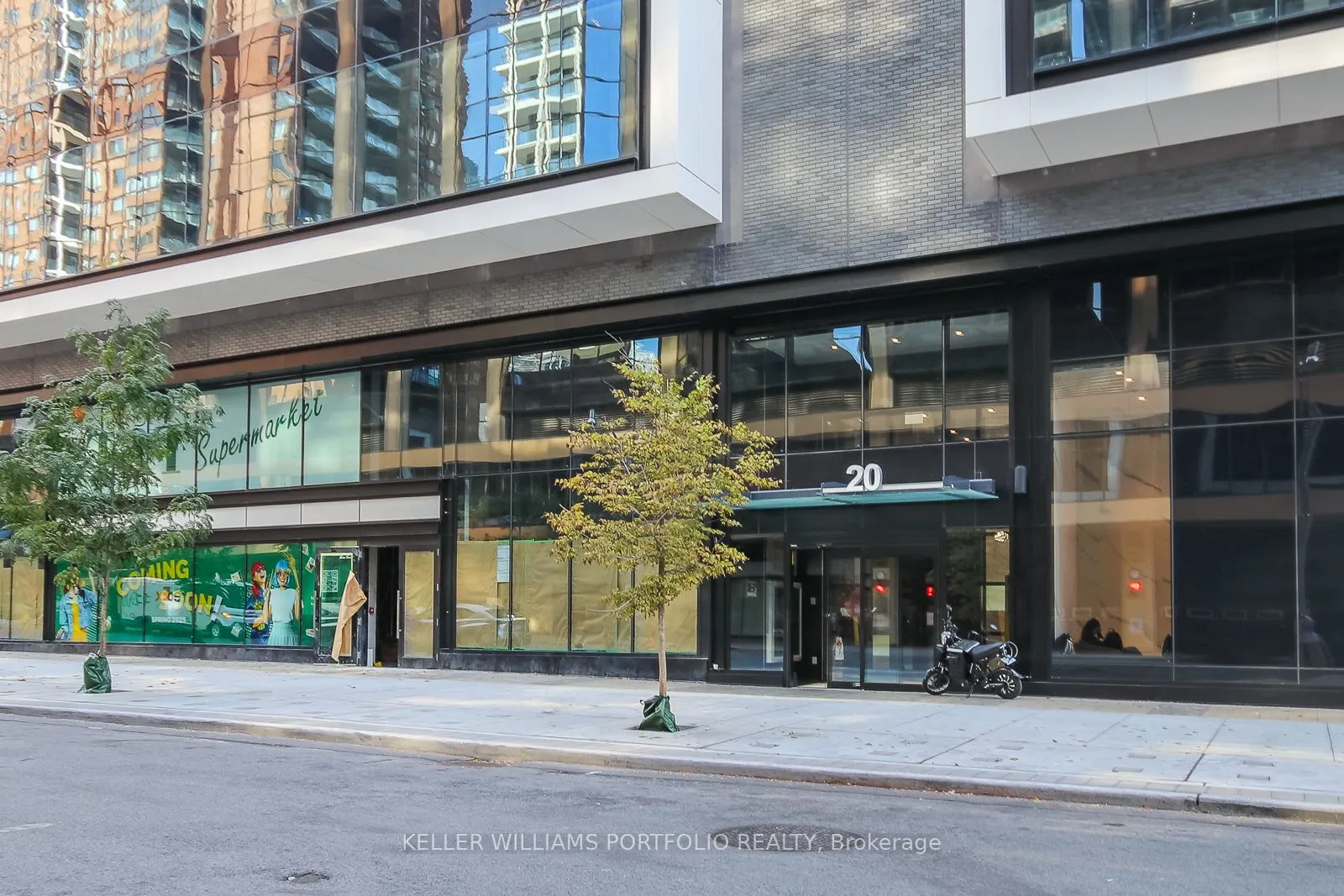 20 Edward Street #618