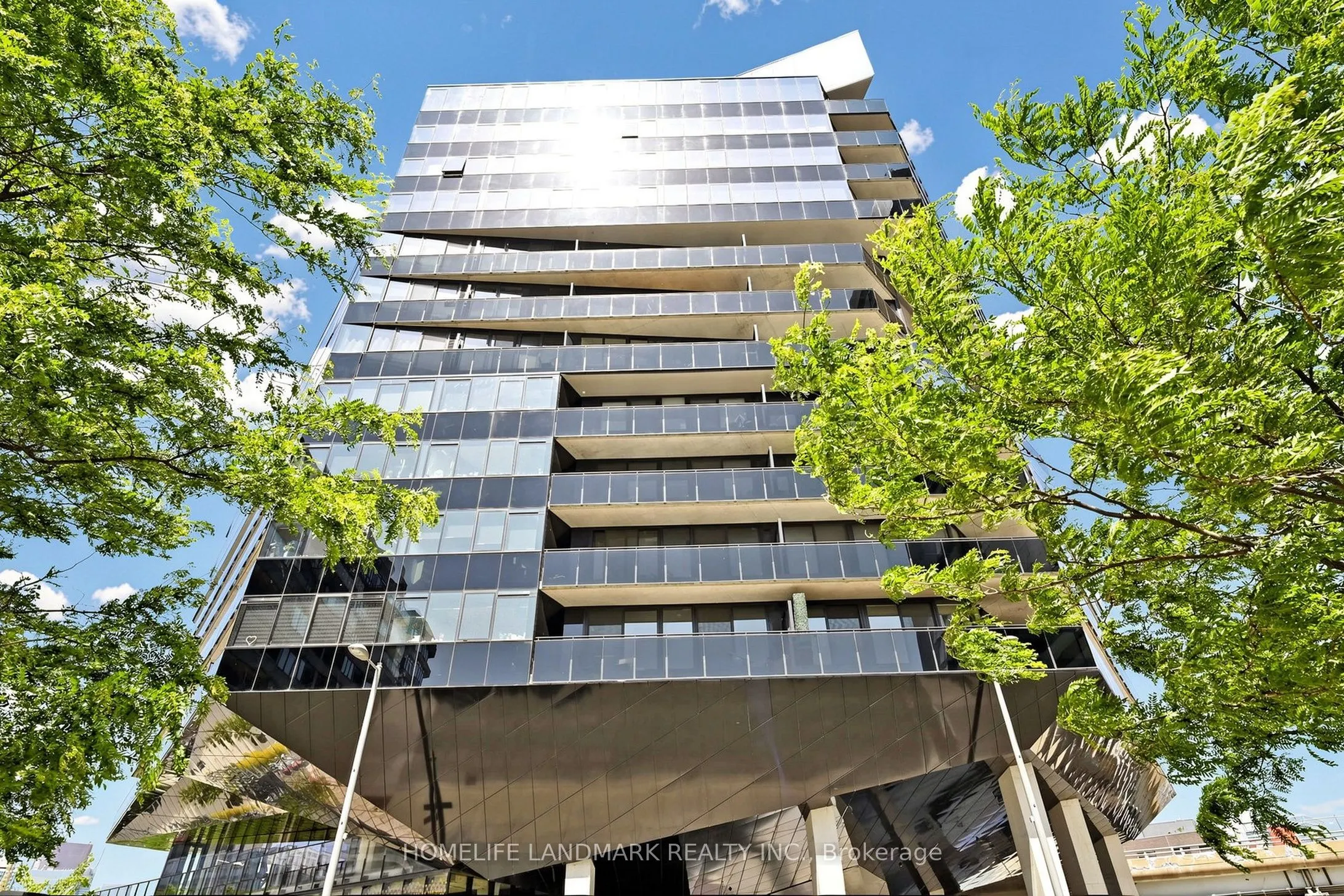 21 Lawren Harris Square #801
