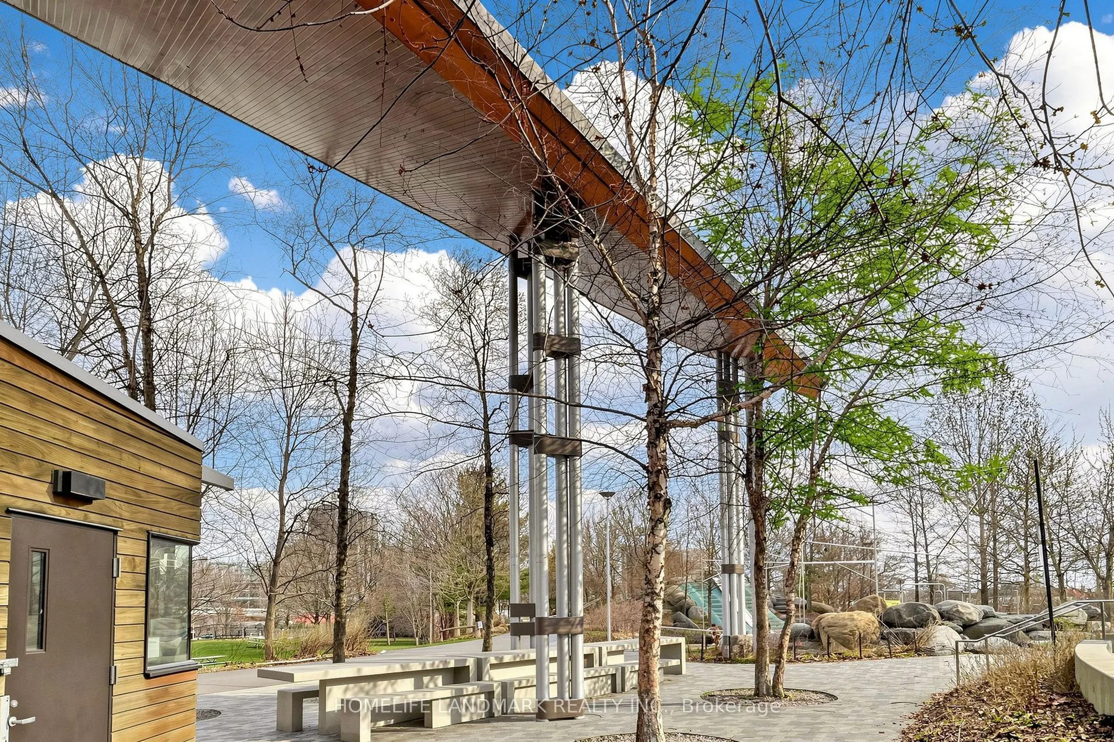 21 Lawren Harris Square #801