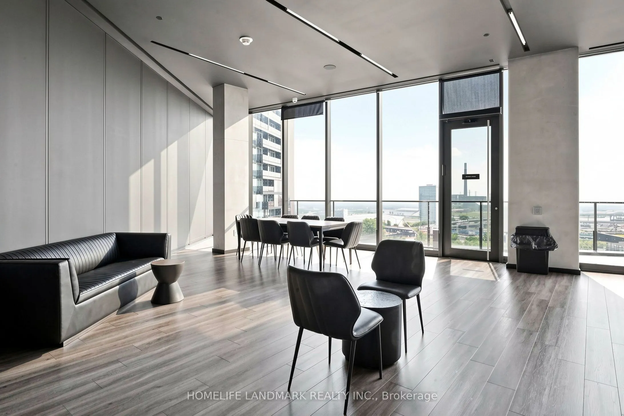 21 Lawren Harris Square #801