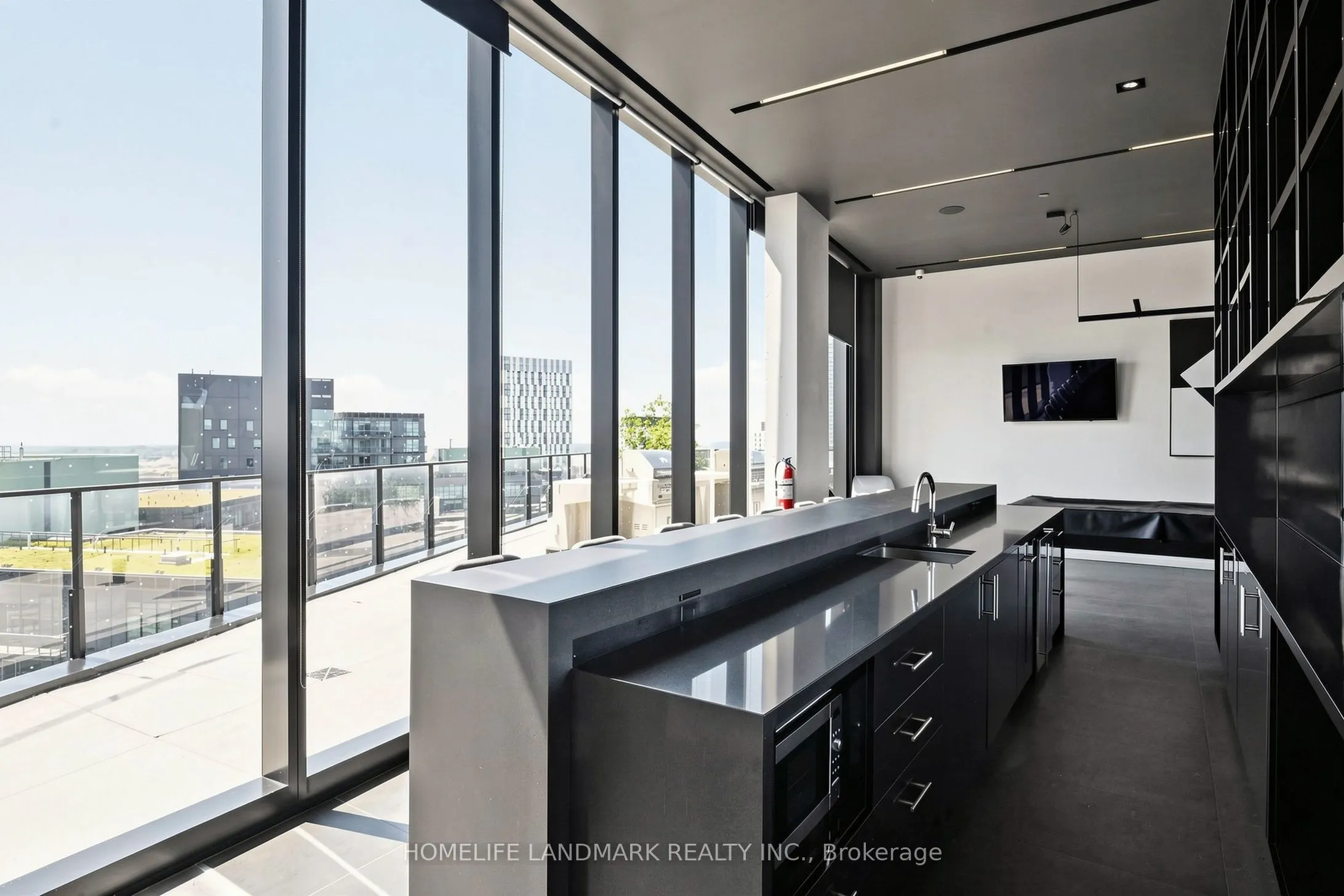 21 Lawren Harris Square #801