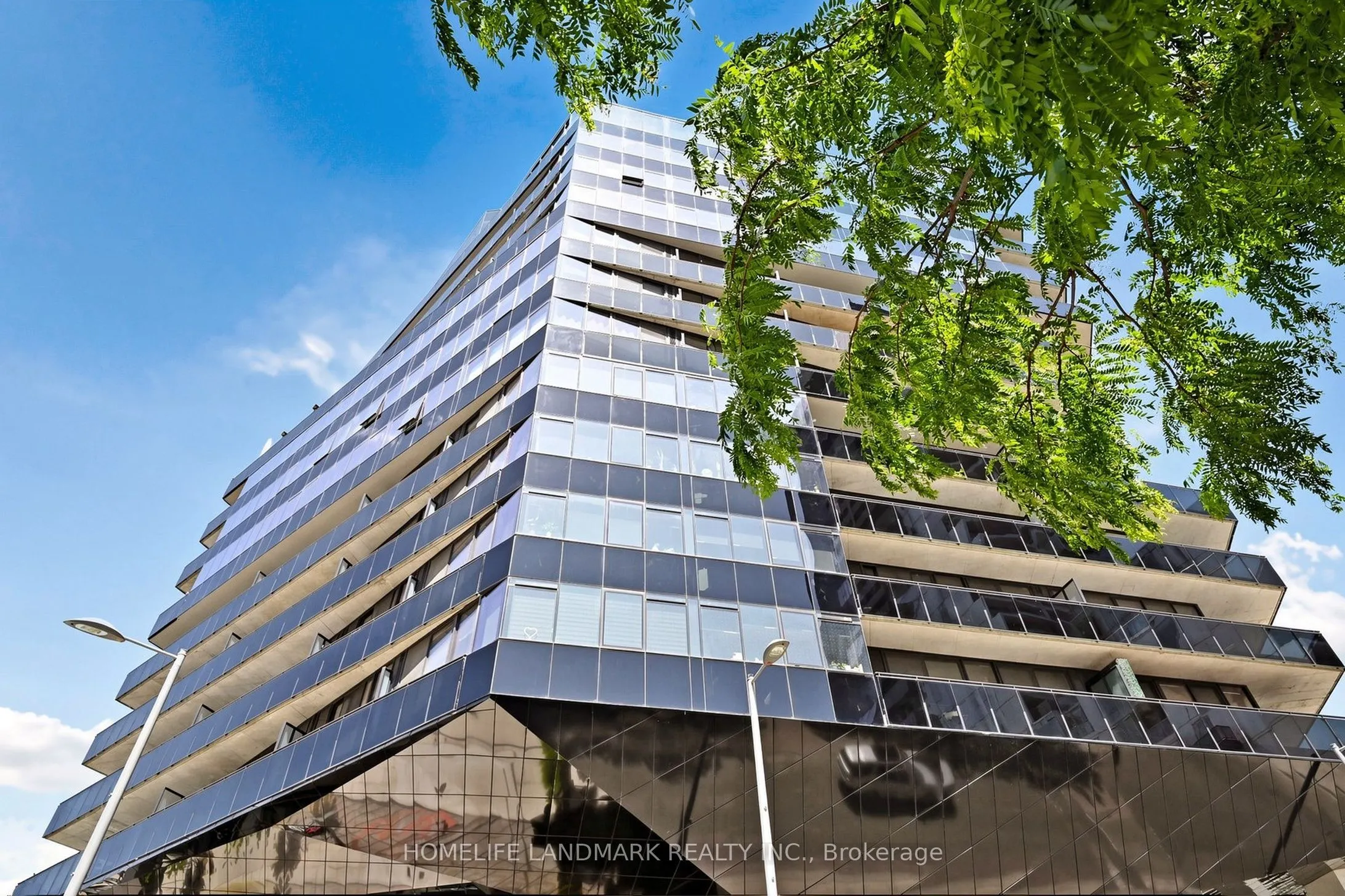 21 Lawren Harris Square #801