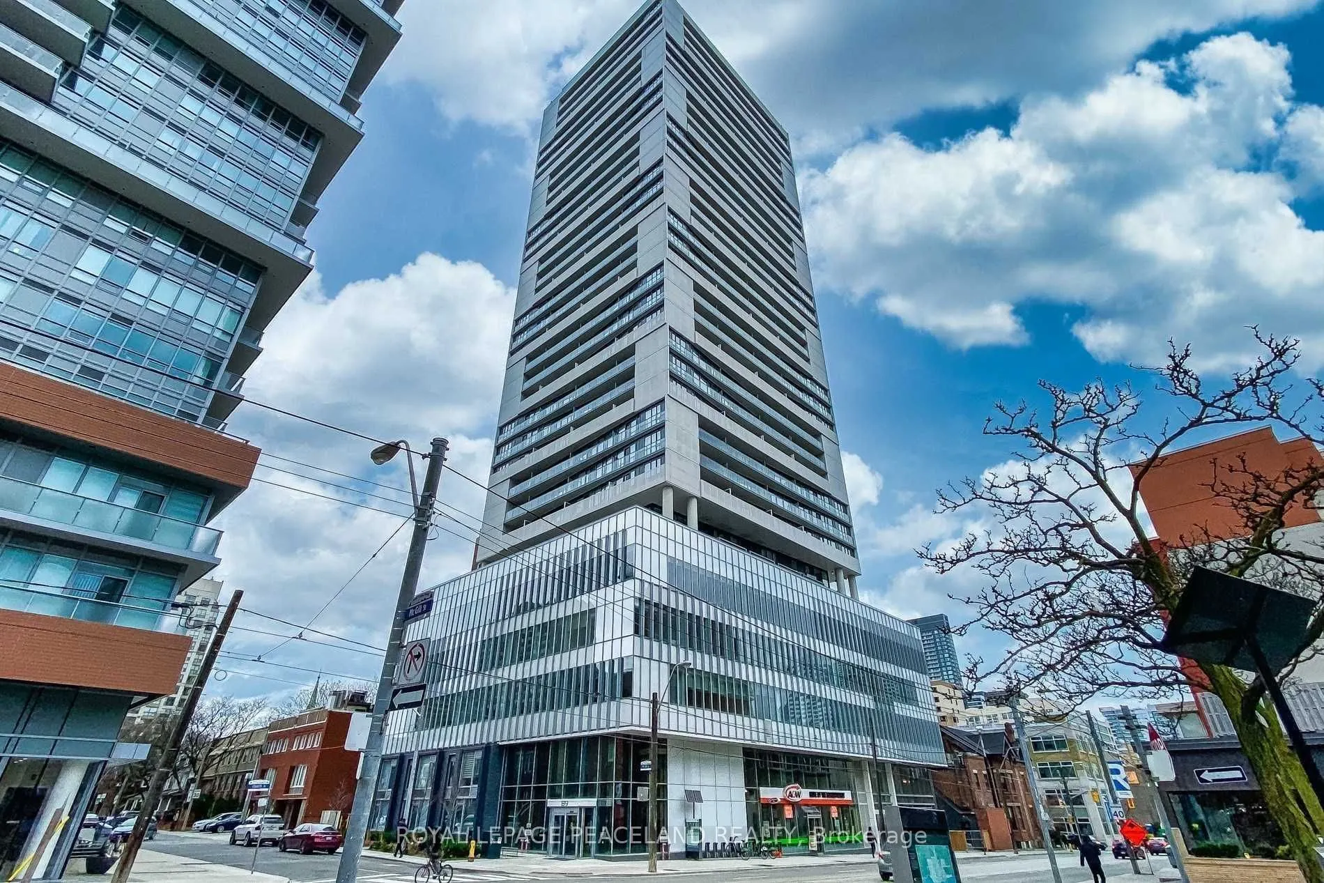 89 Mcgill Street #2010