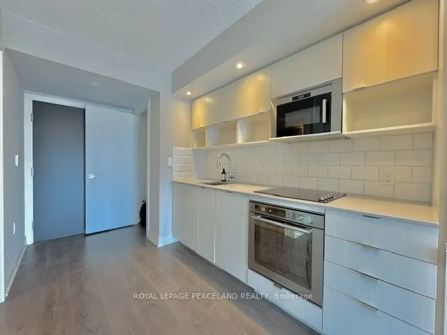 89 Mcgill Street #2010