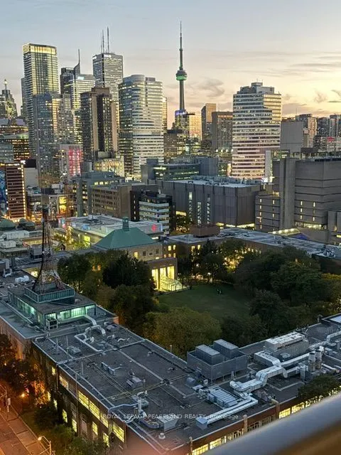 89 Mcgill Street #2010
