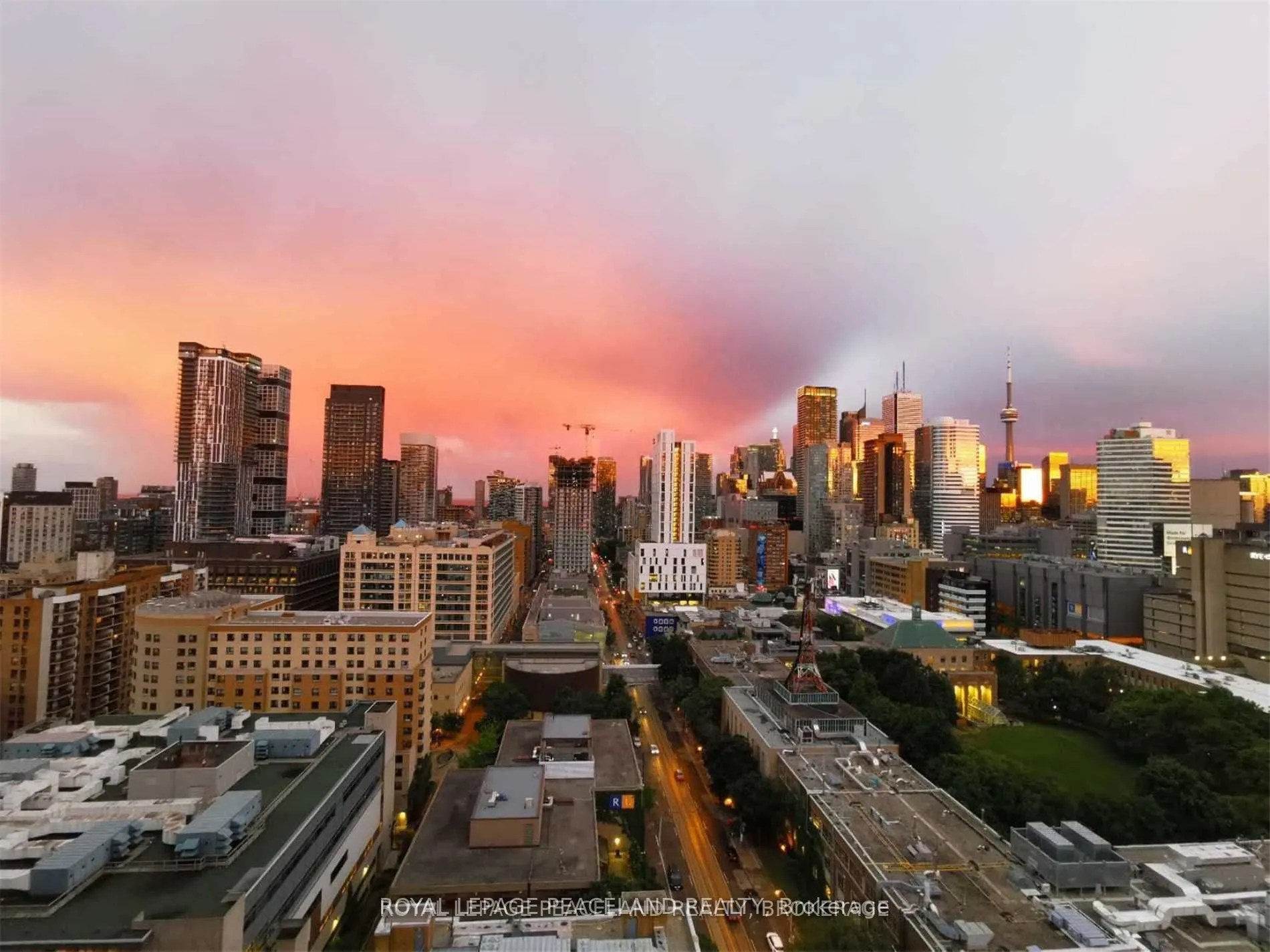 89 Mcgill Street #2010