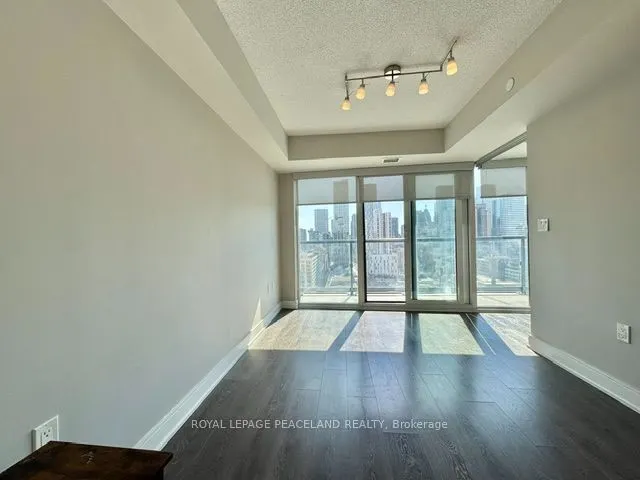 89 Mcgill Street #2010