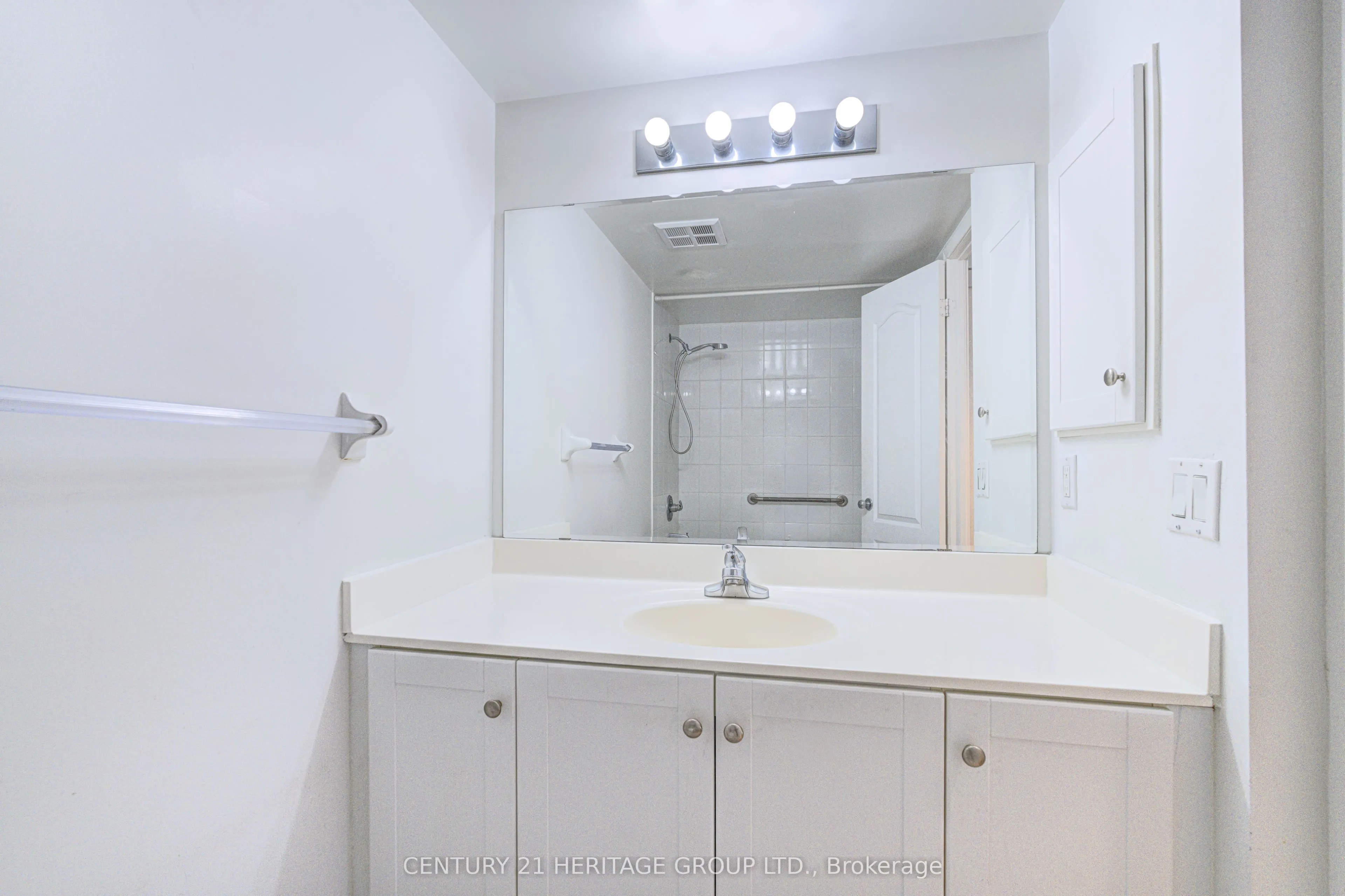 2 Rean Drive #610