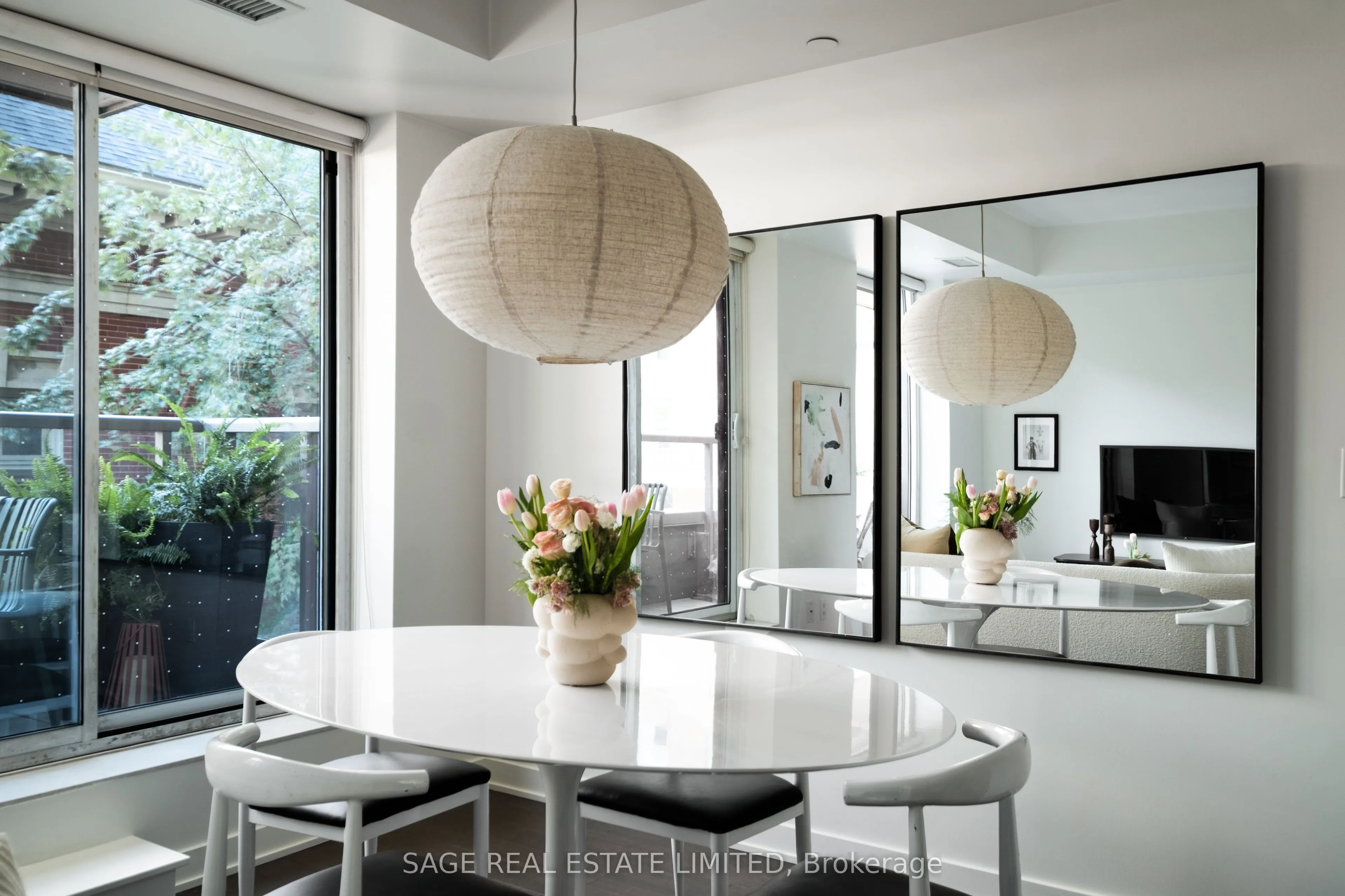 106 Dovercourt Road #204