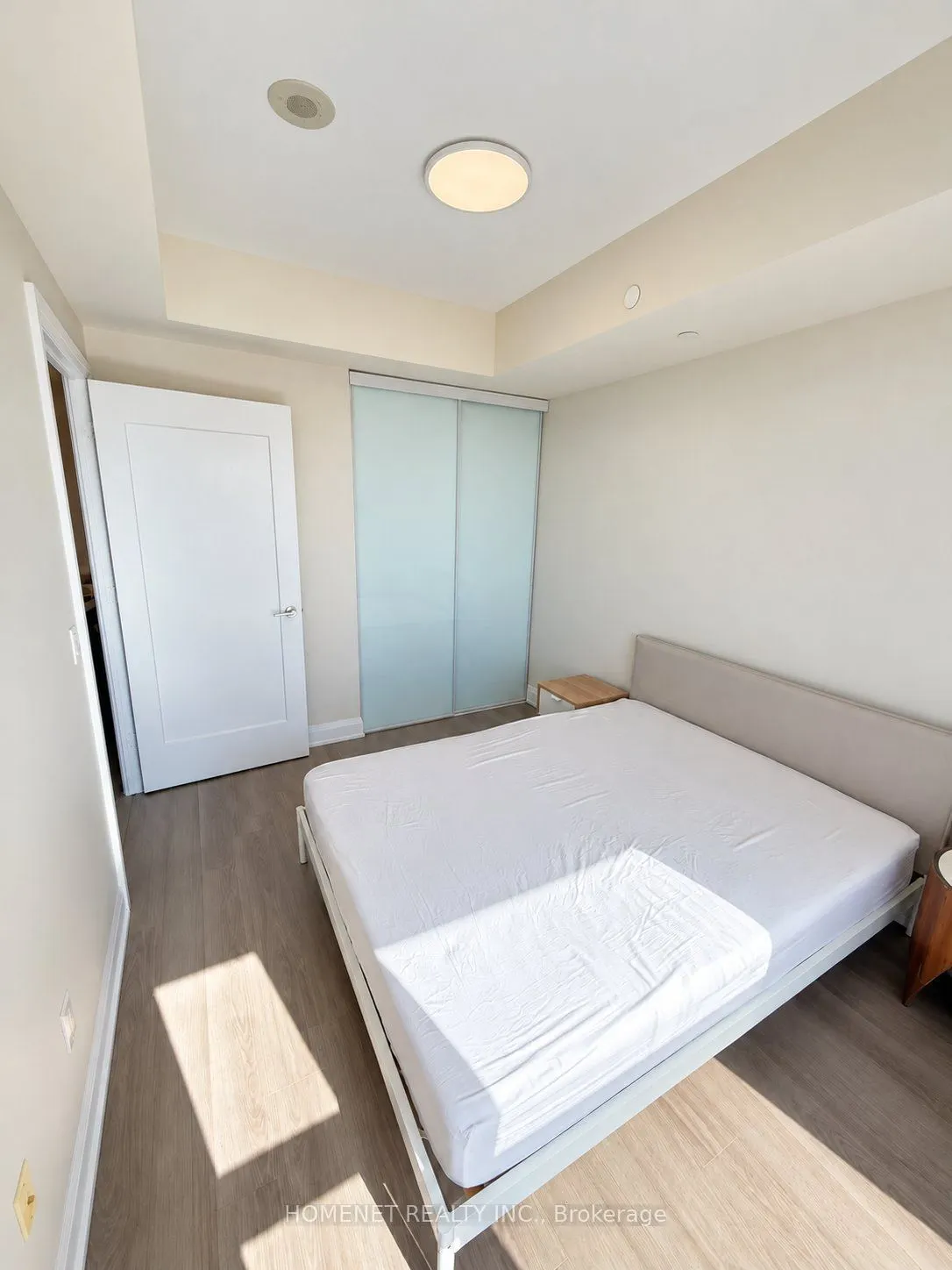 18 Graydon Hall Drive #2501