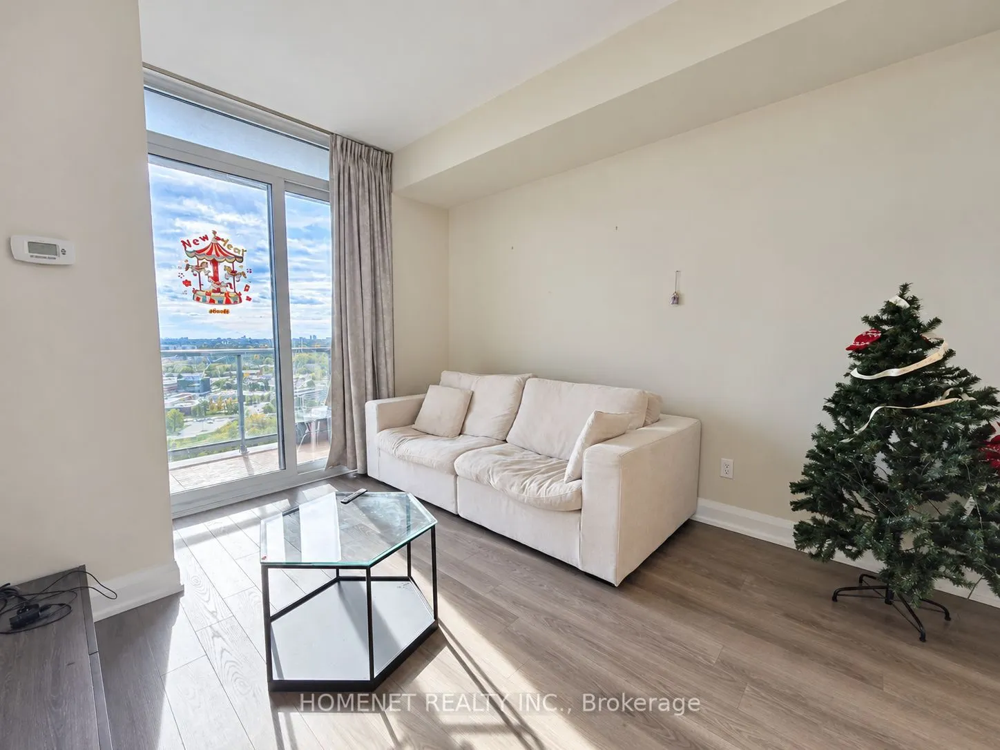 18 Graydon Hall Drive #2501