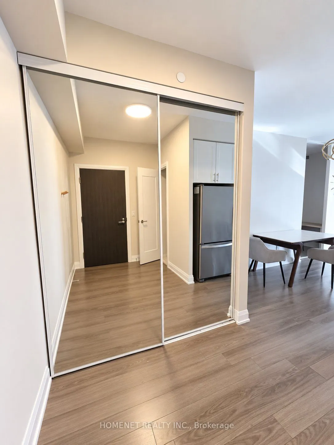 18 Graydon Hall Drive #2501