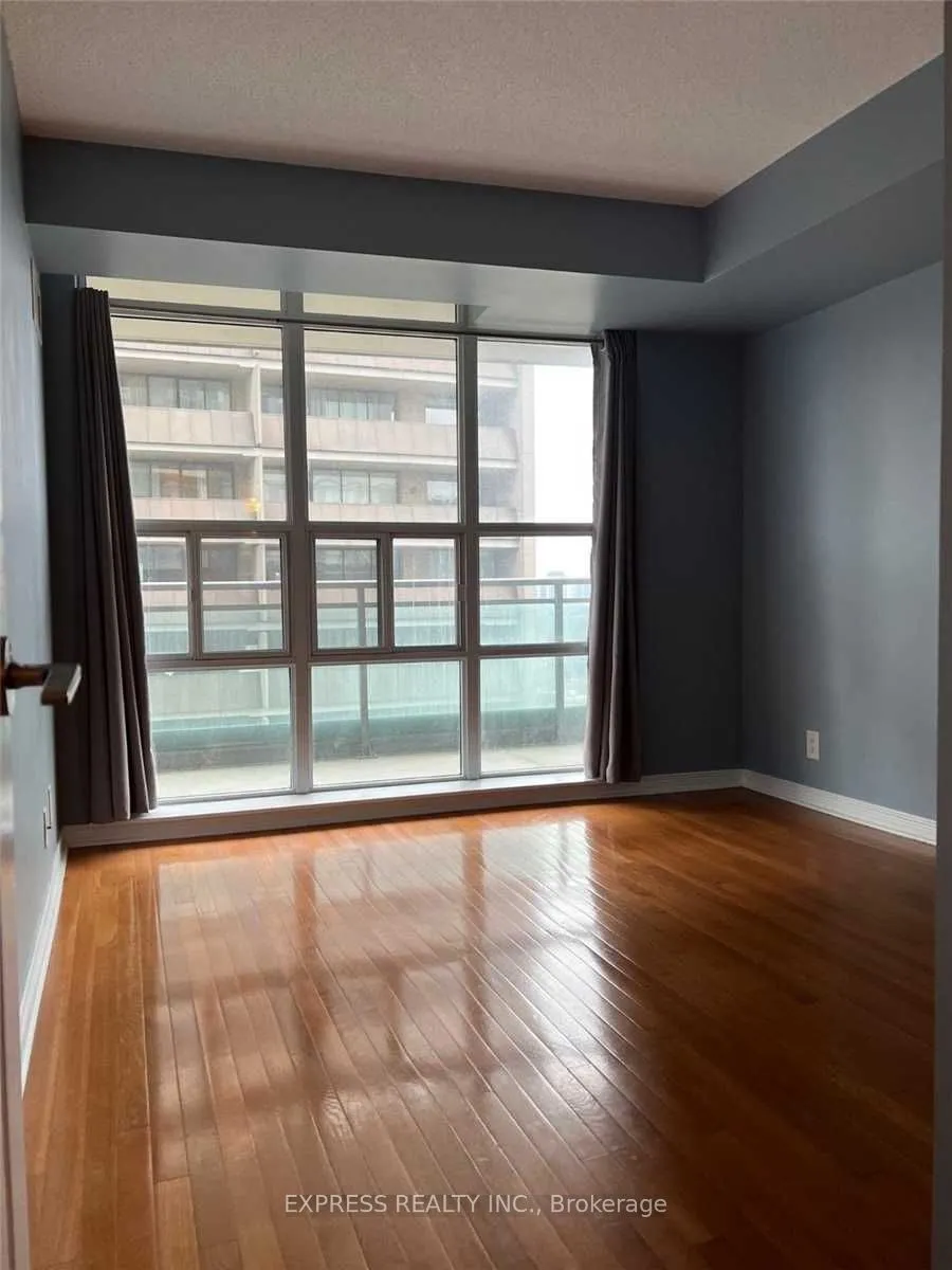 736 Spadina Avenue #1302