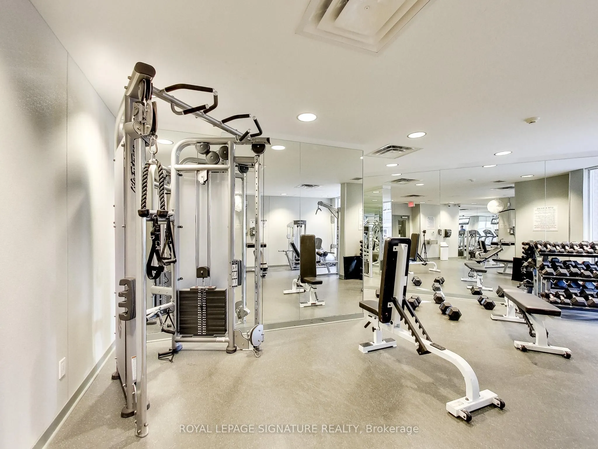 1005 King Street W #405