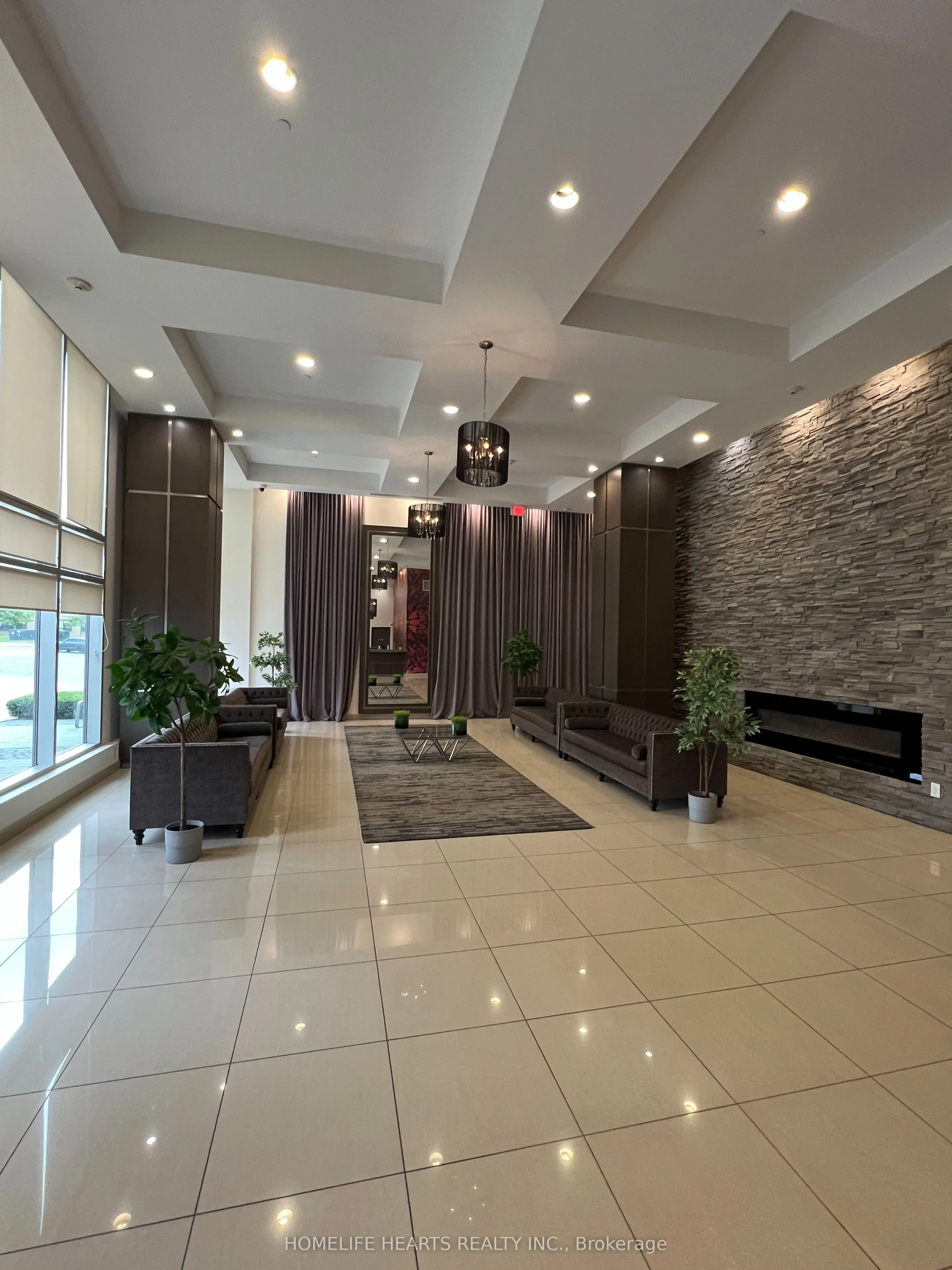 2756 Old Leslie Street #301