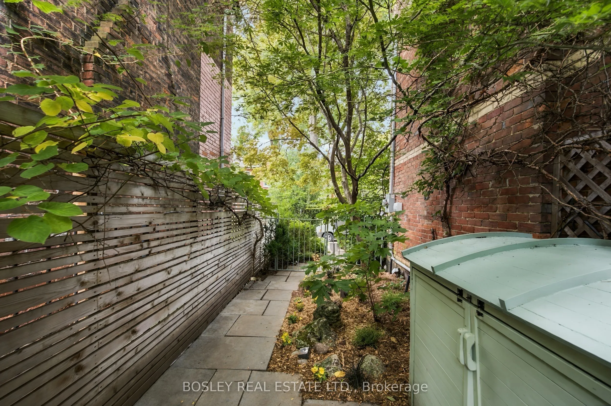 33A Henry Street