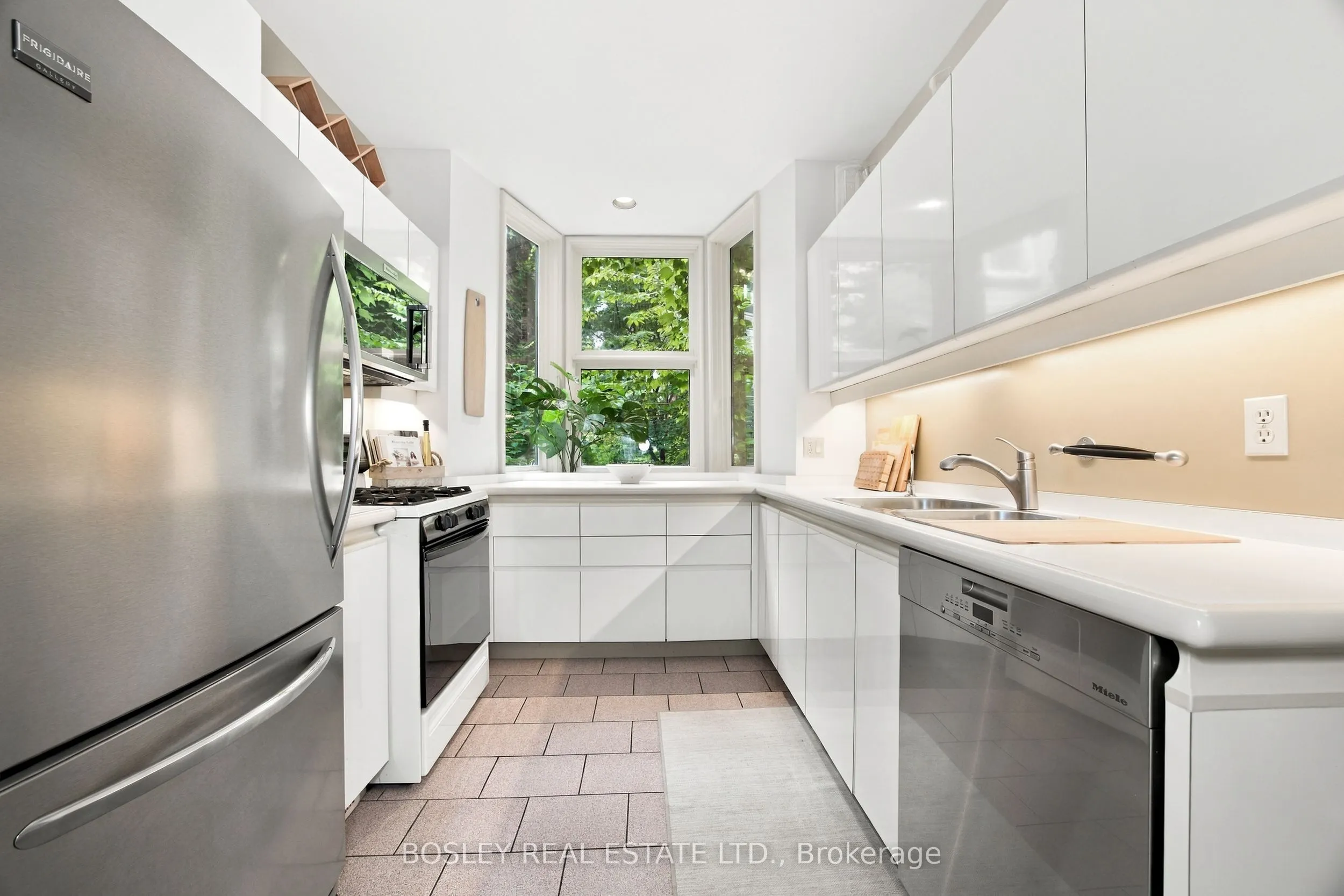 33A Henry Street