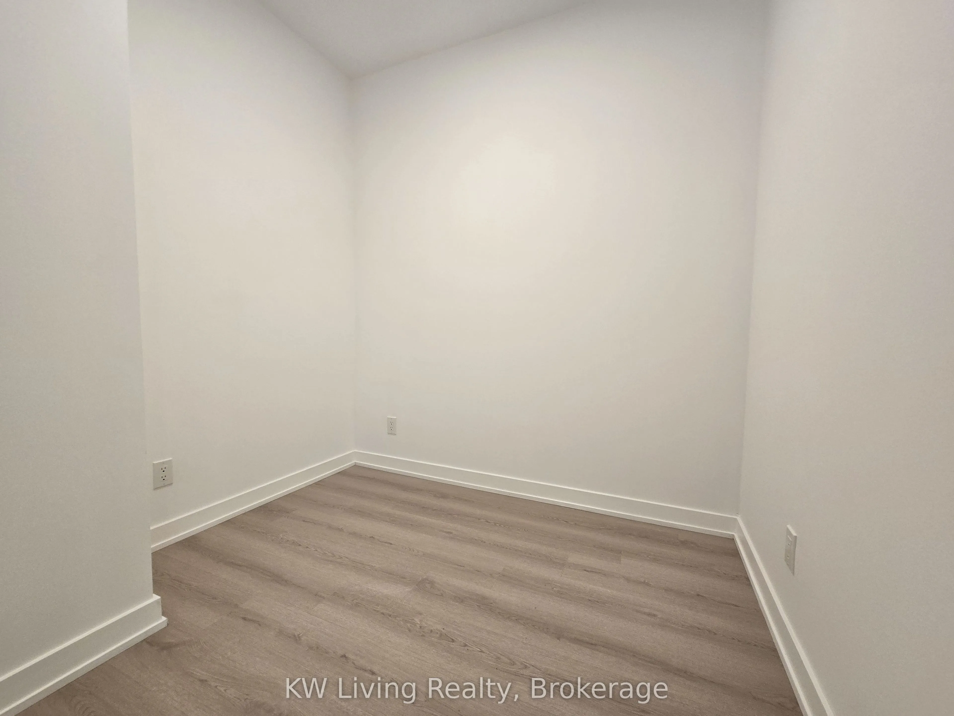 100 Queen Street E #2705
