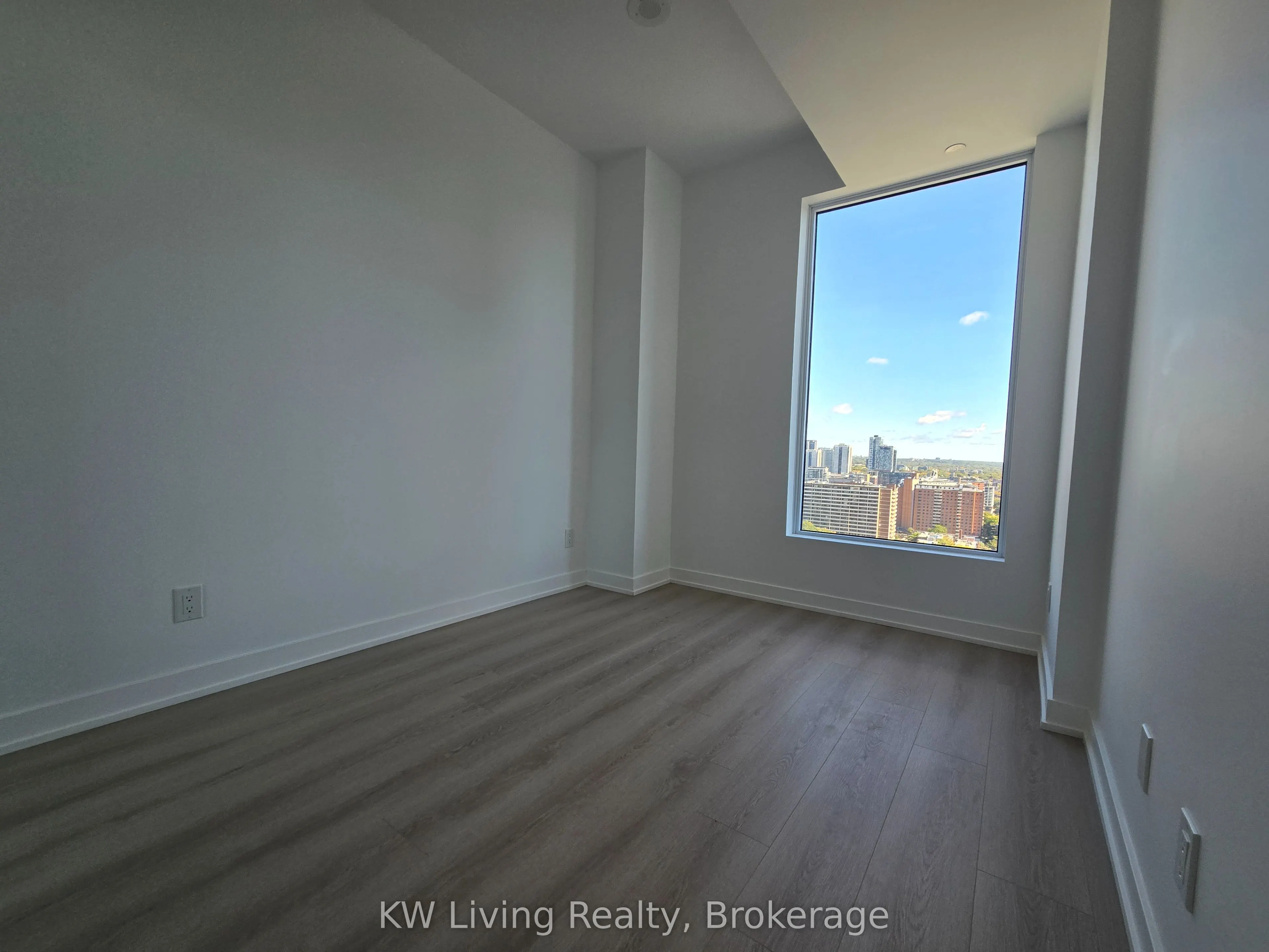 100 Queen Street E #2705