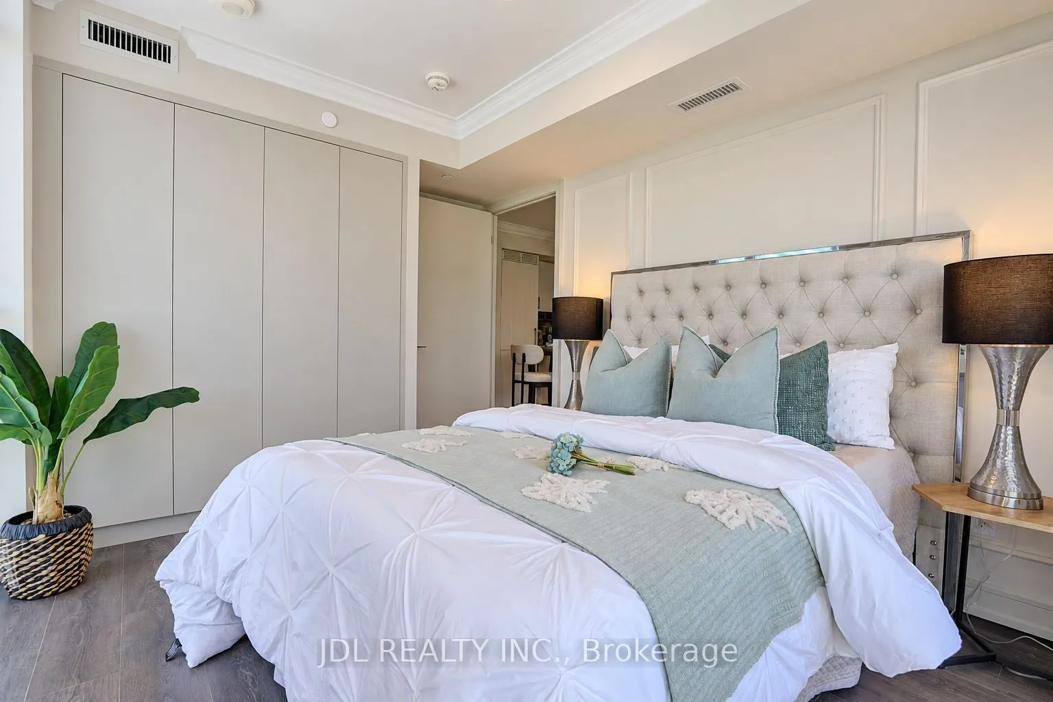 125 Redpath Avenue #2801