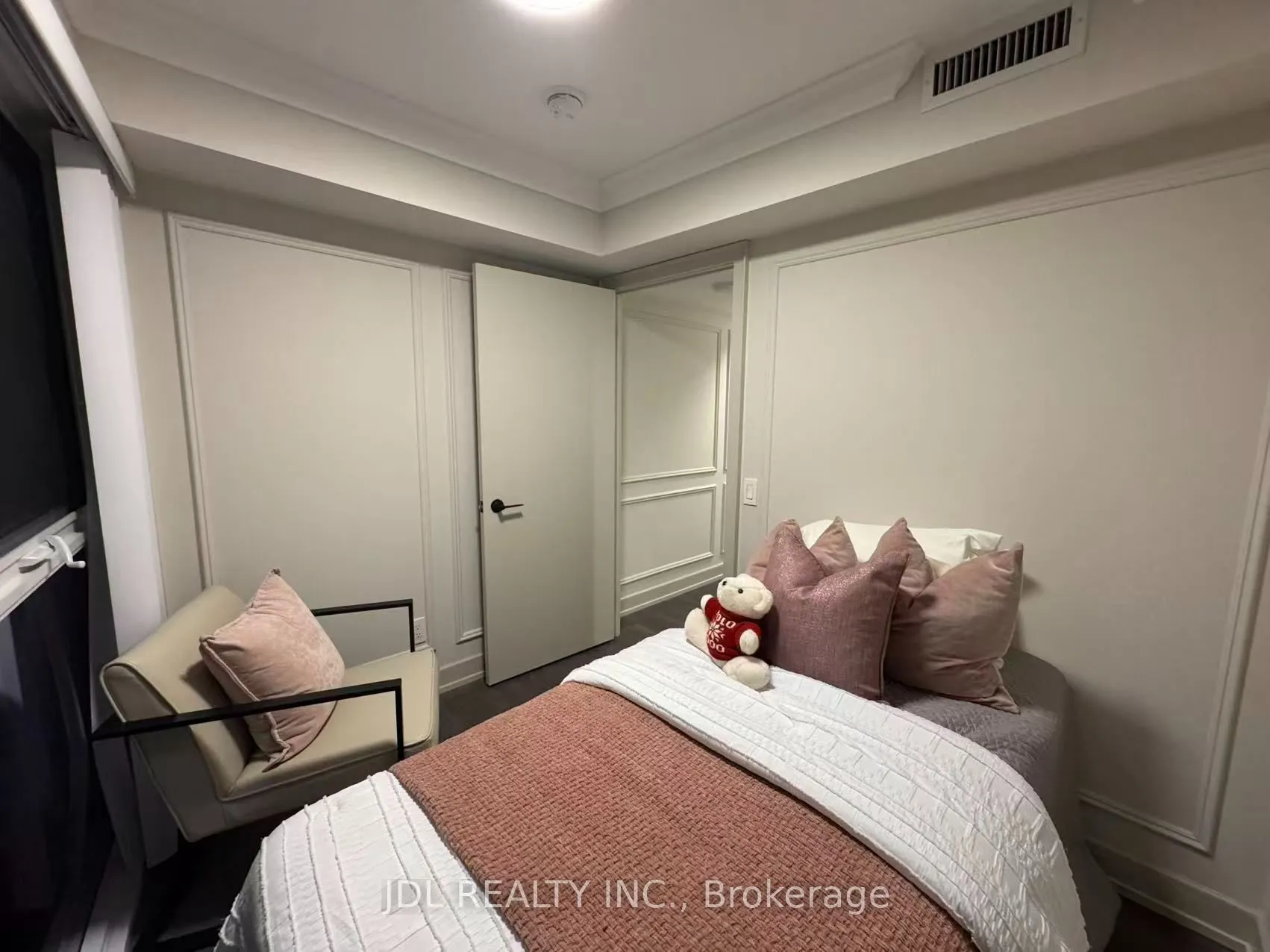 125 Redpath Avenue #2801