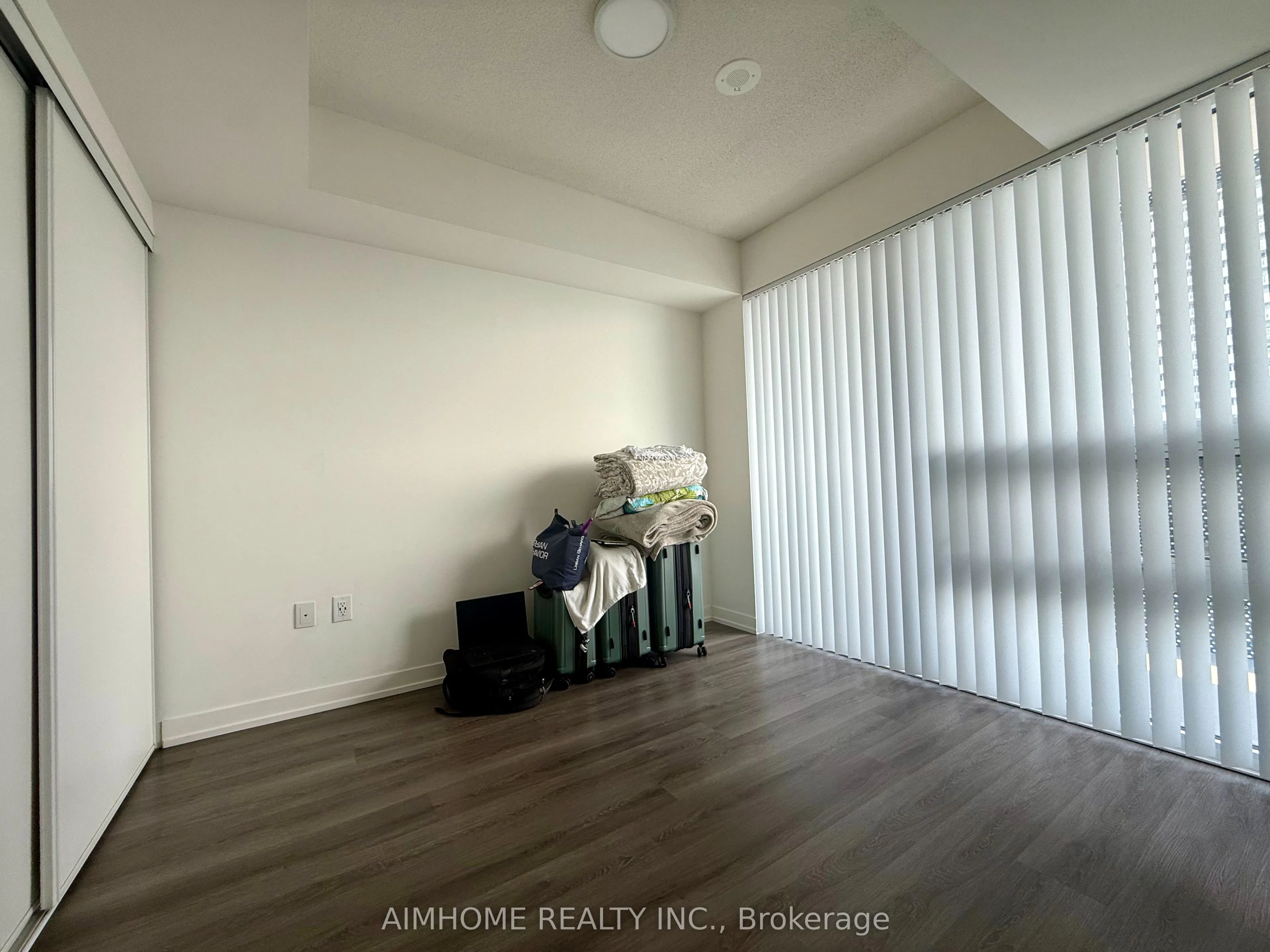 138 Downes Street #2905
