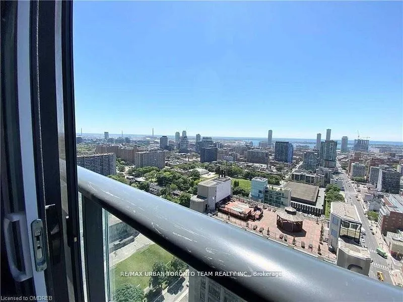 181 Dundas Street E #3707