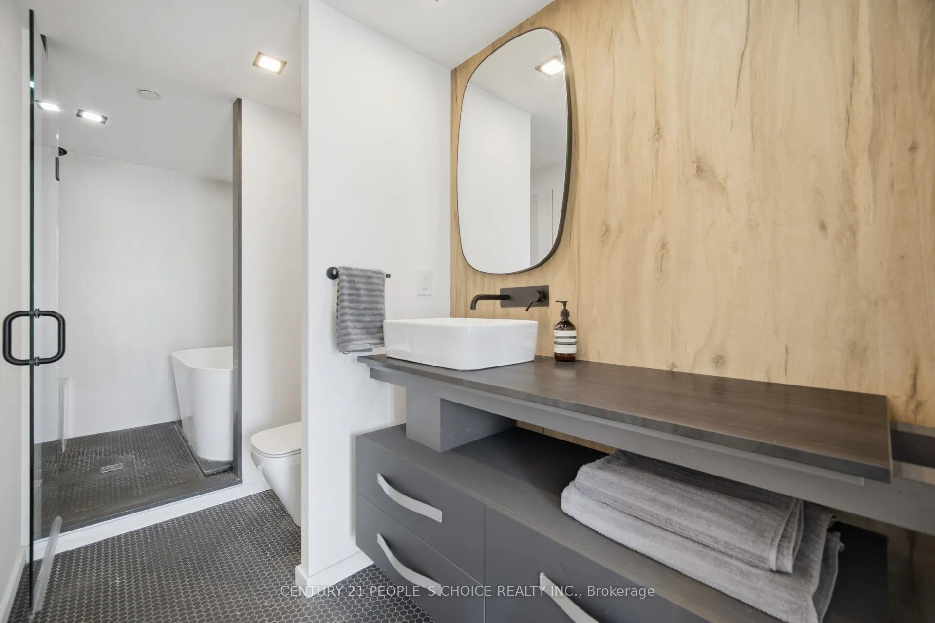 45 Dovercourt Road #310