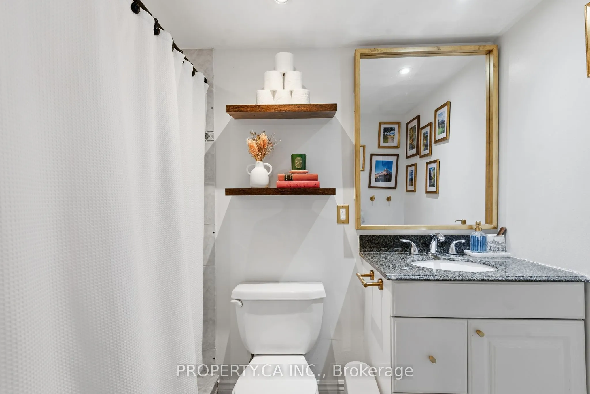 15 Maitland Place #1811